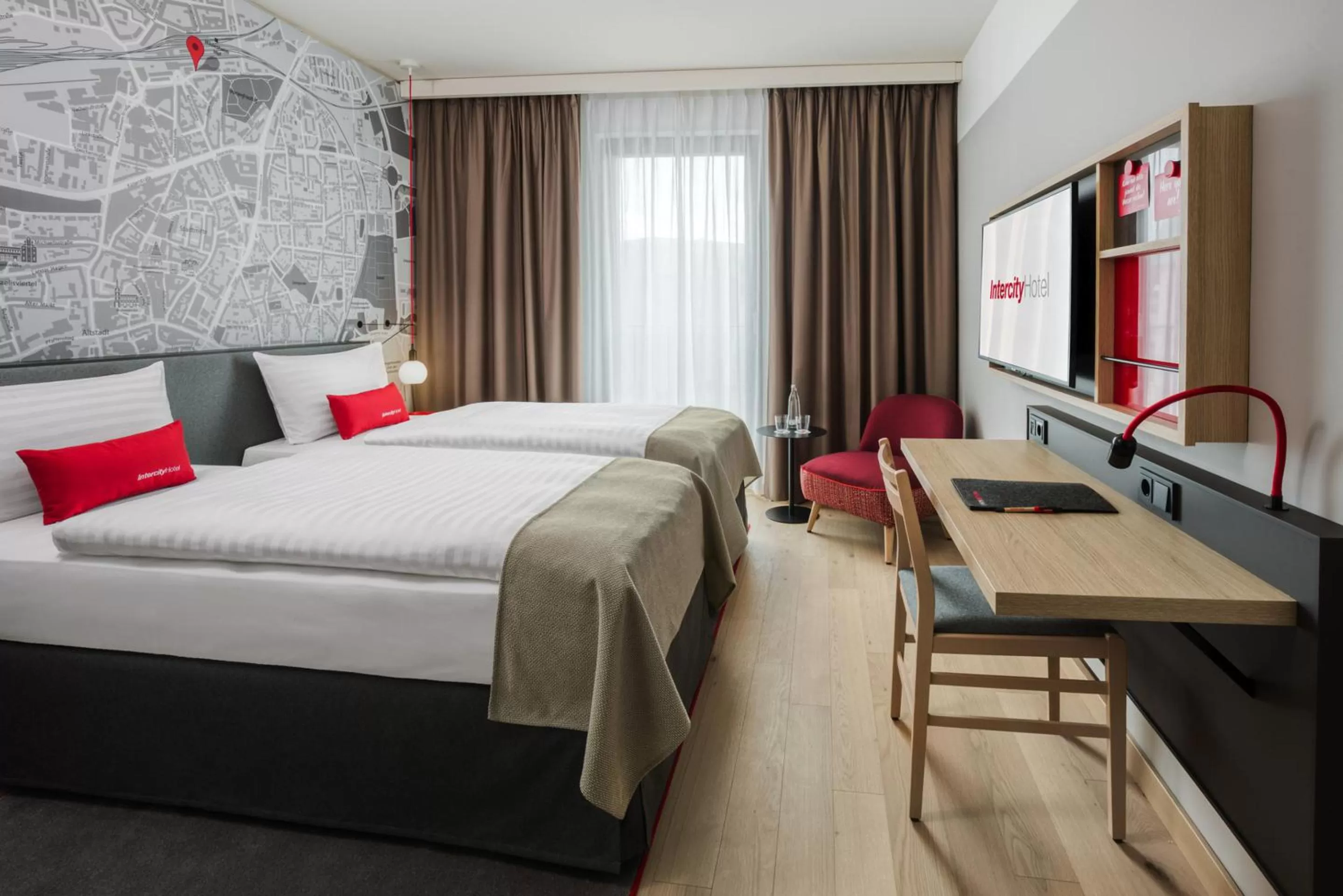 Photo of the whole room, Bed in IntercityHotel Dortmund