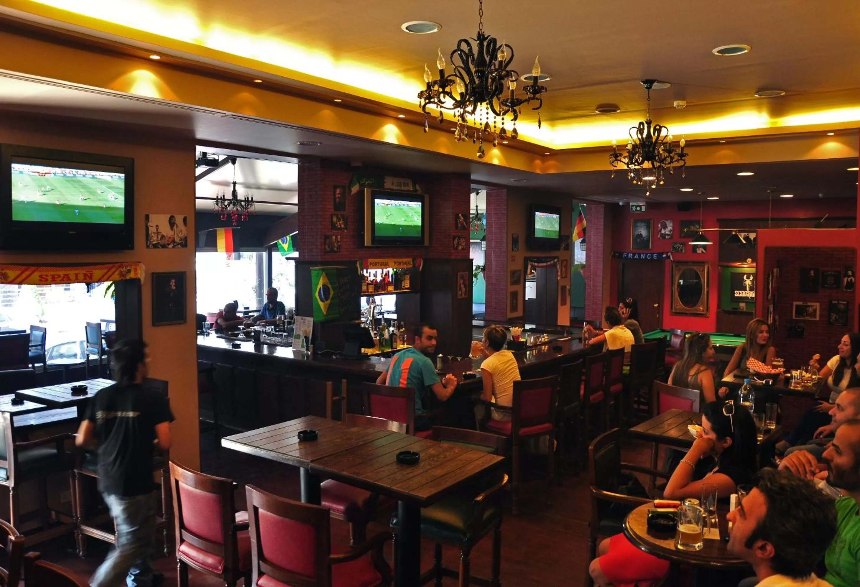 Restaurant/places to eat in The Conroy Boutique Hotel