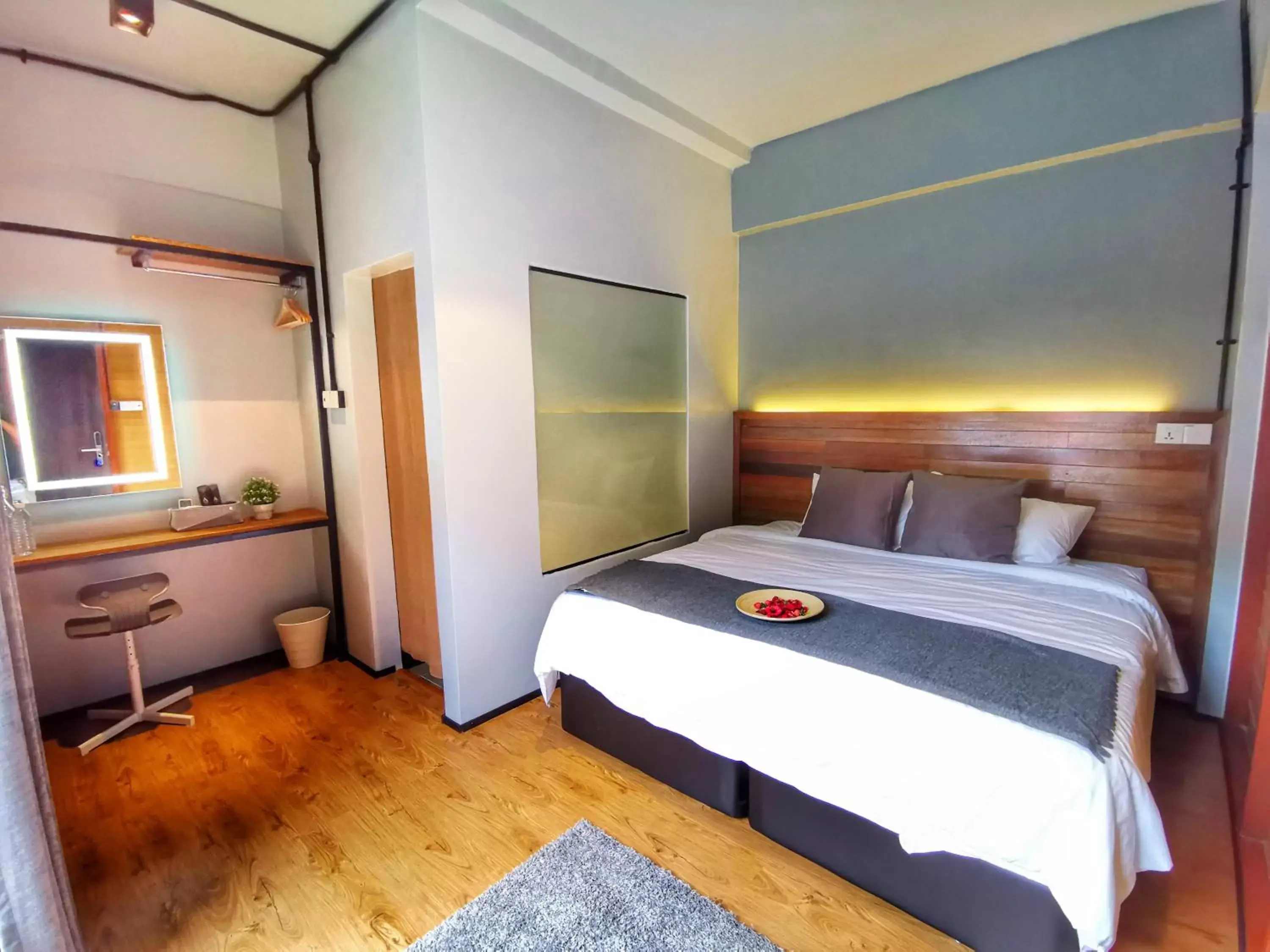 Photo of the whole room, Bed in A Rock Resort Langkawi - Coral Reefs