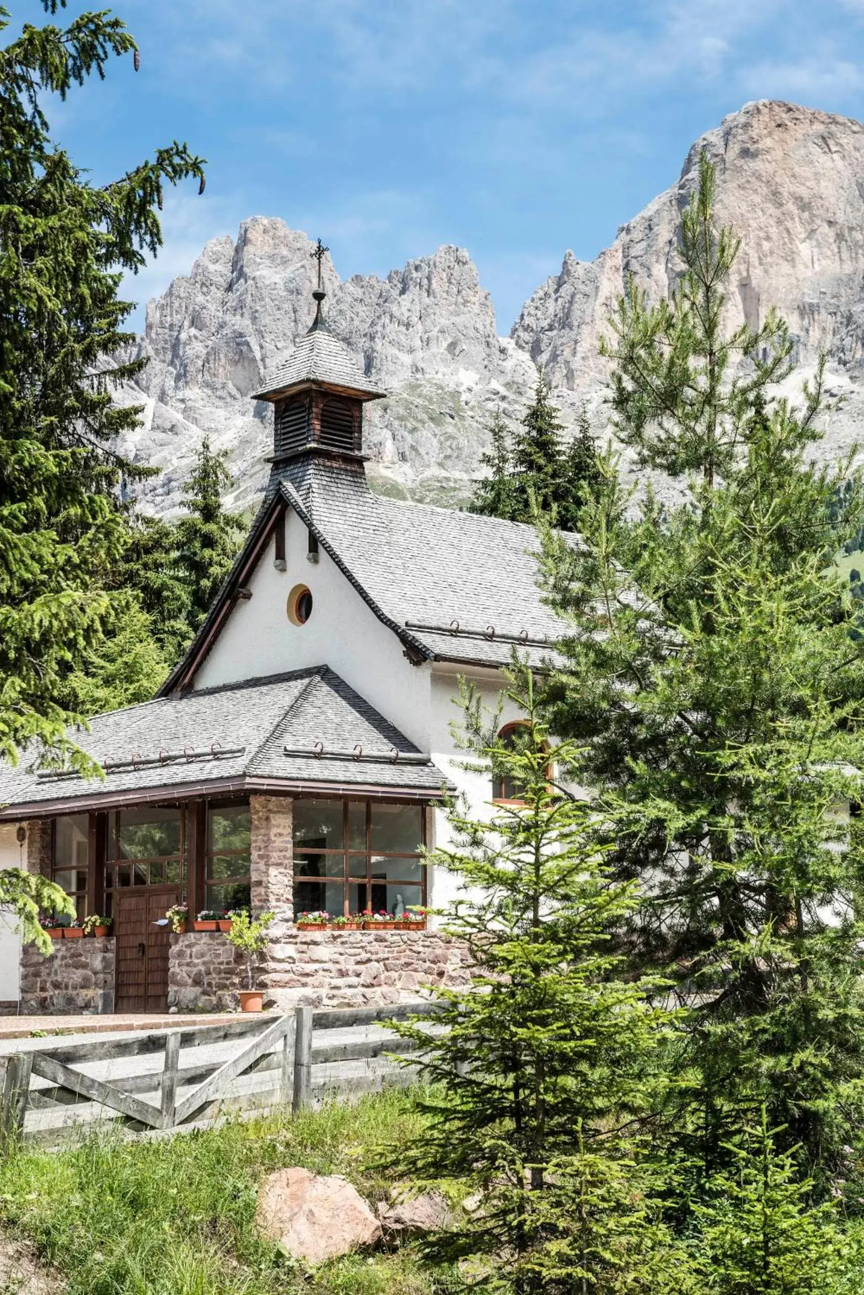 Natural landscape, Property Building in Hotel Alpenrose