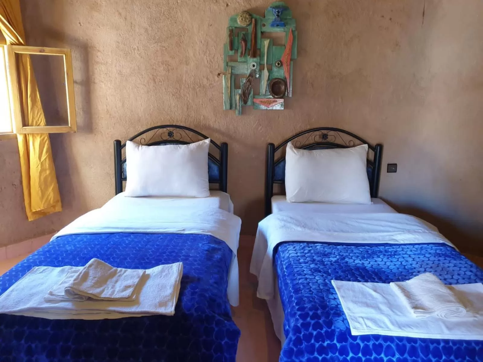 Bed in ecolodge bivouac des aigles
