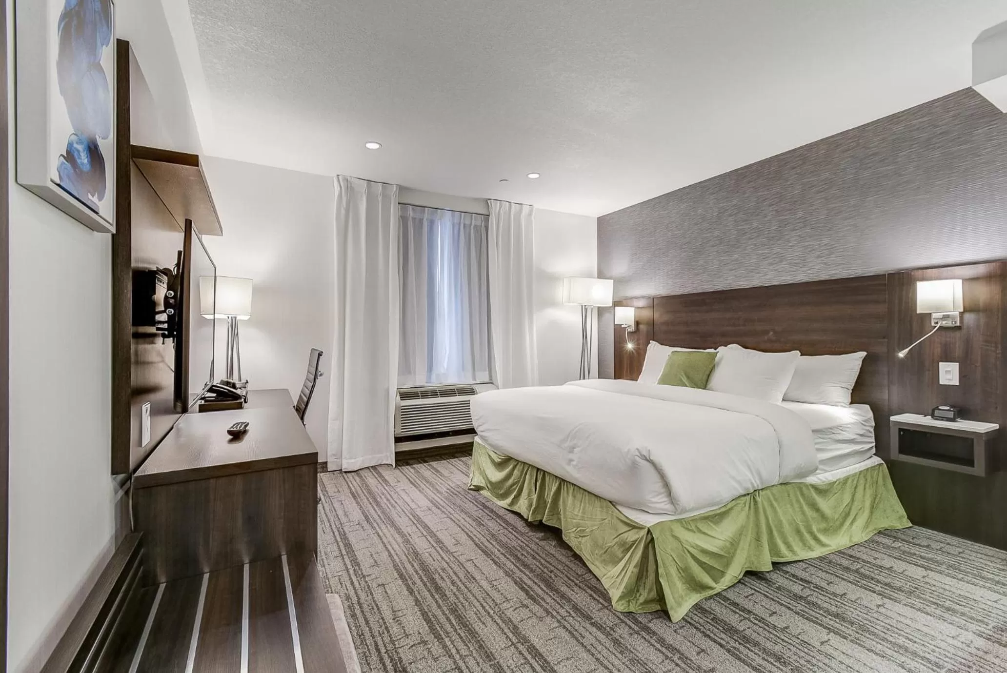 Photo of the whole room, Bed in EST Hotel