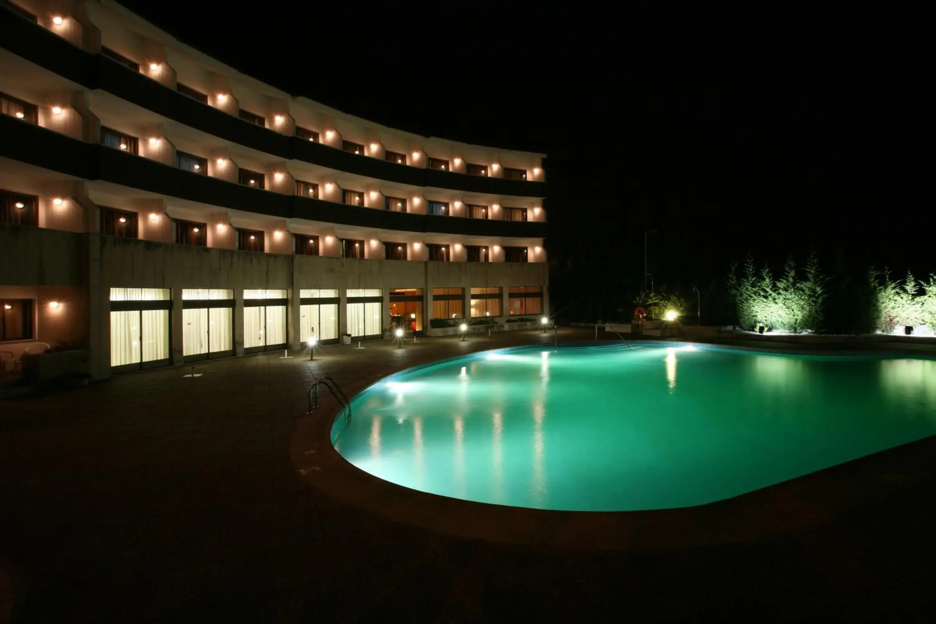 Bird's eye view, Swimming Pool in Hotel Meia Lua