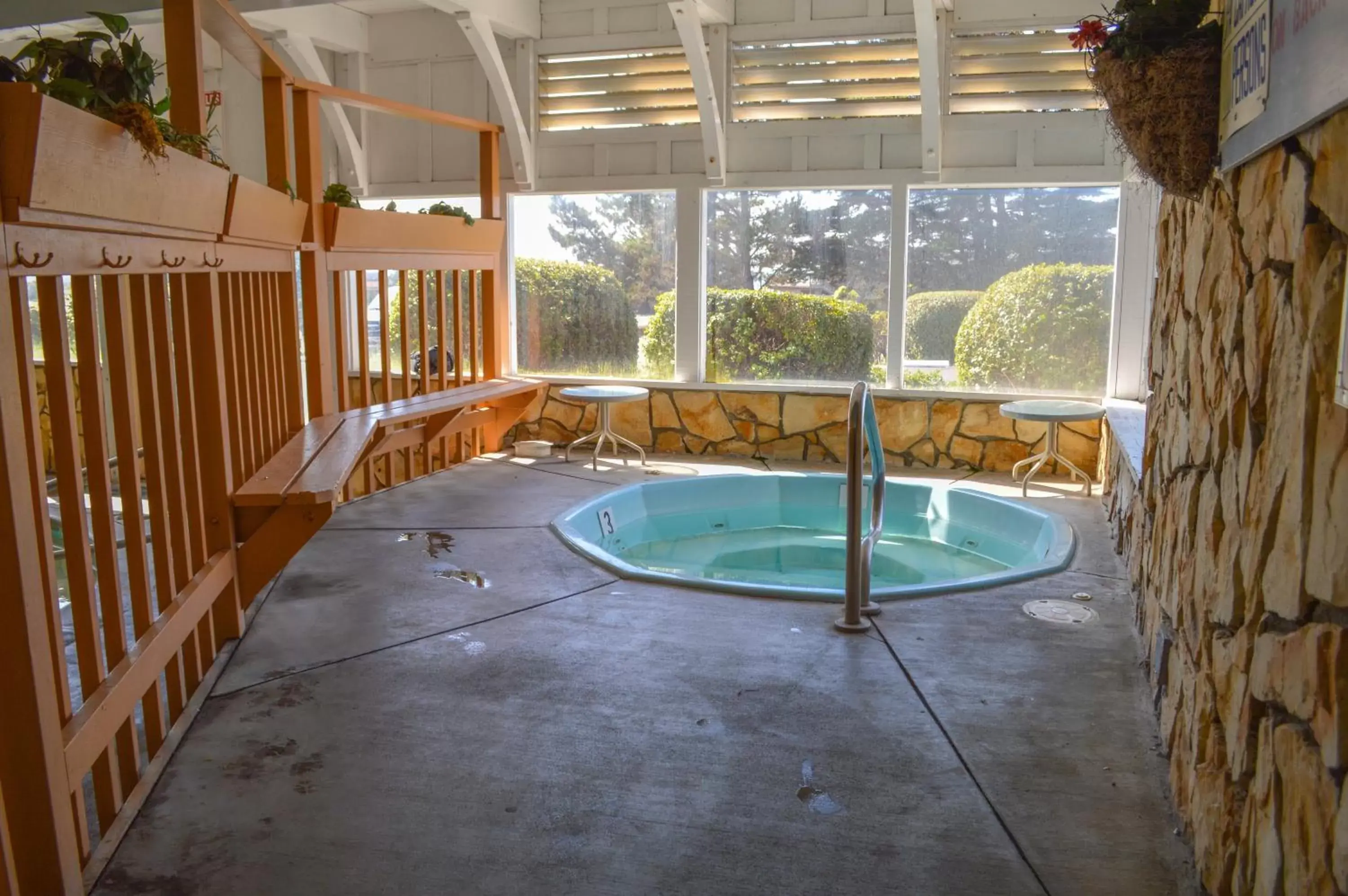 Swimming Pool in Silver Surf Motel