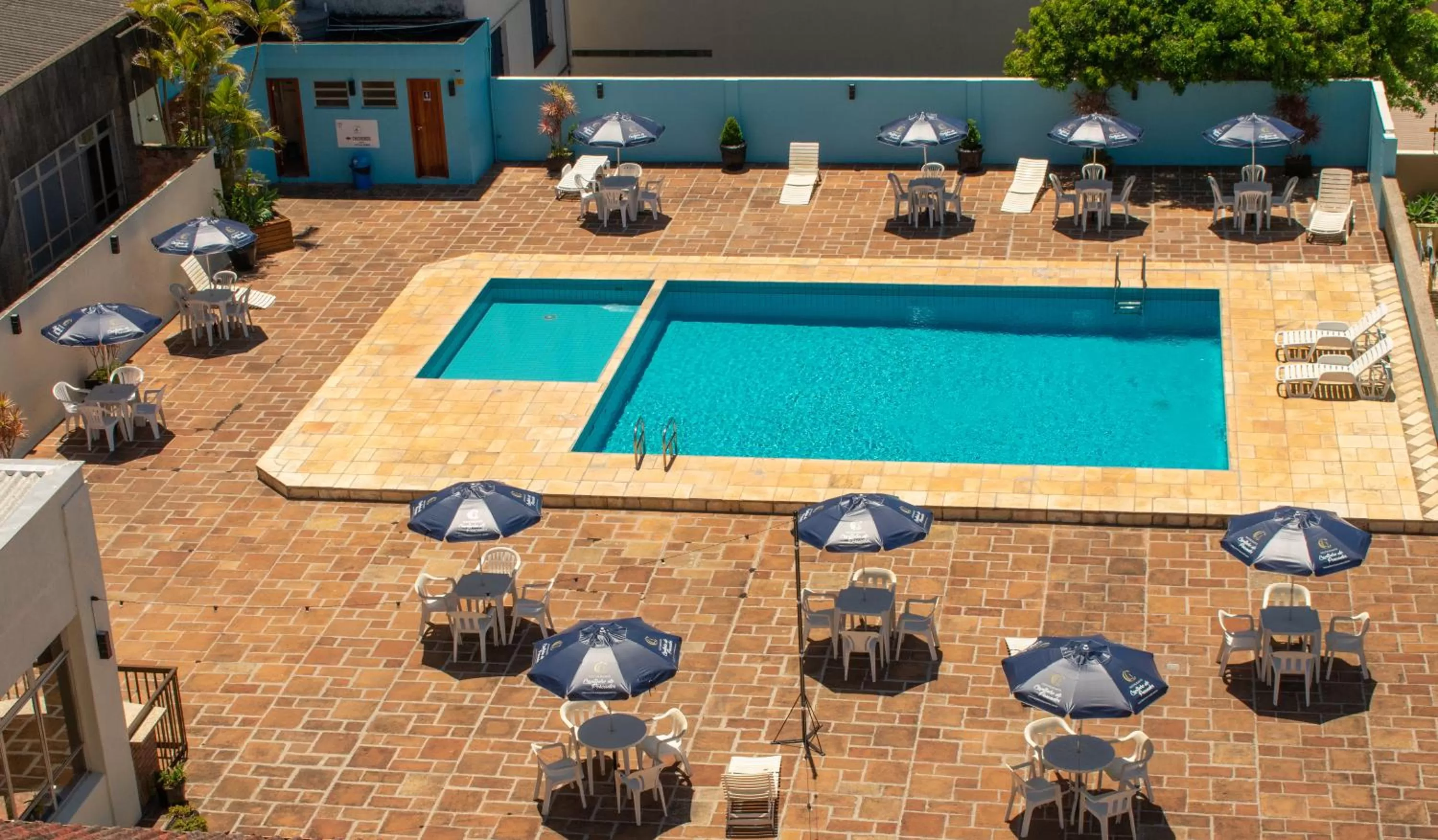 Pool view in Farol Hotel