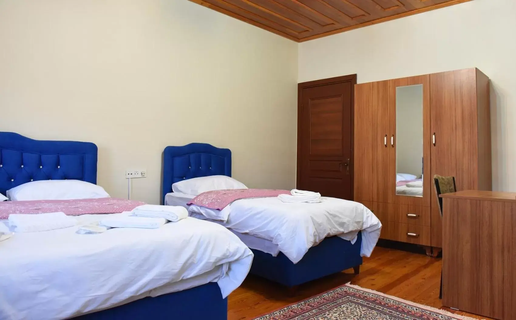 Triple Room in ÖZ Butik Otel Antik Kent Myrleia Triple Room in ÖZ Butik Otel Antik Kent Myrleia