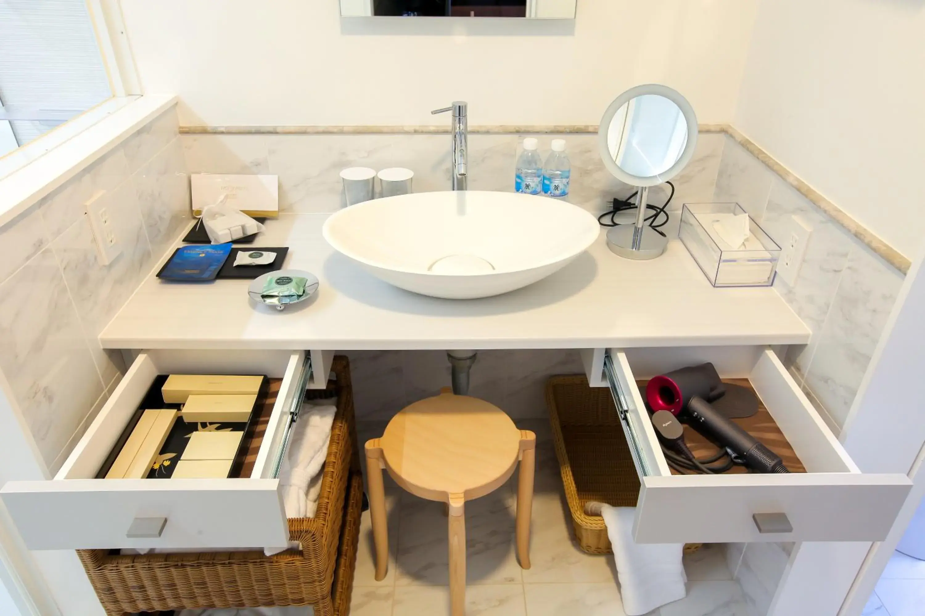 Bathroom, Dining Area in Luxury Condo Shikine An Gion Shirakawa