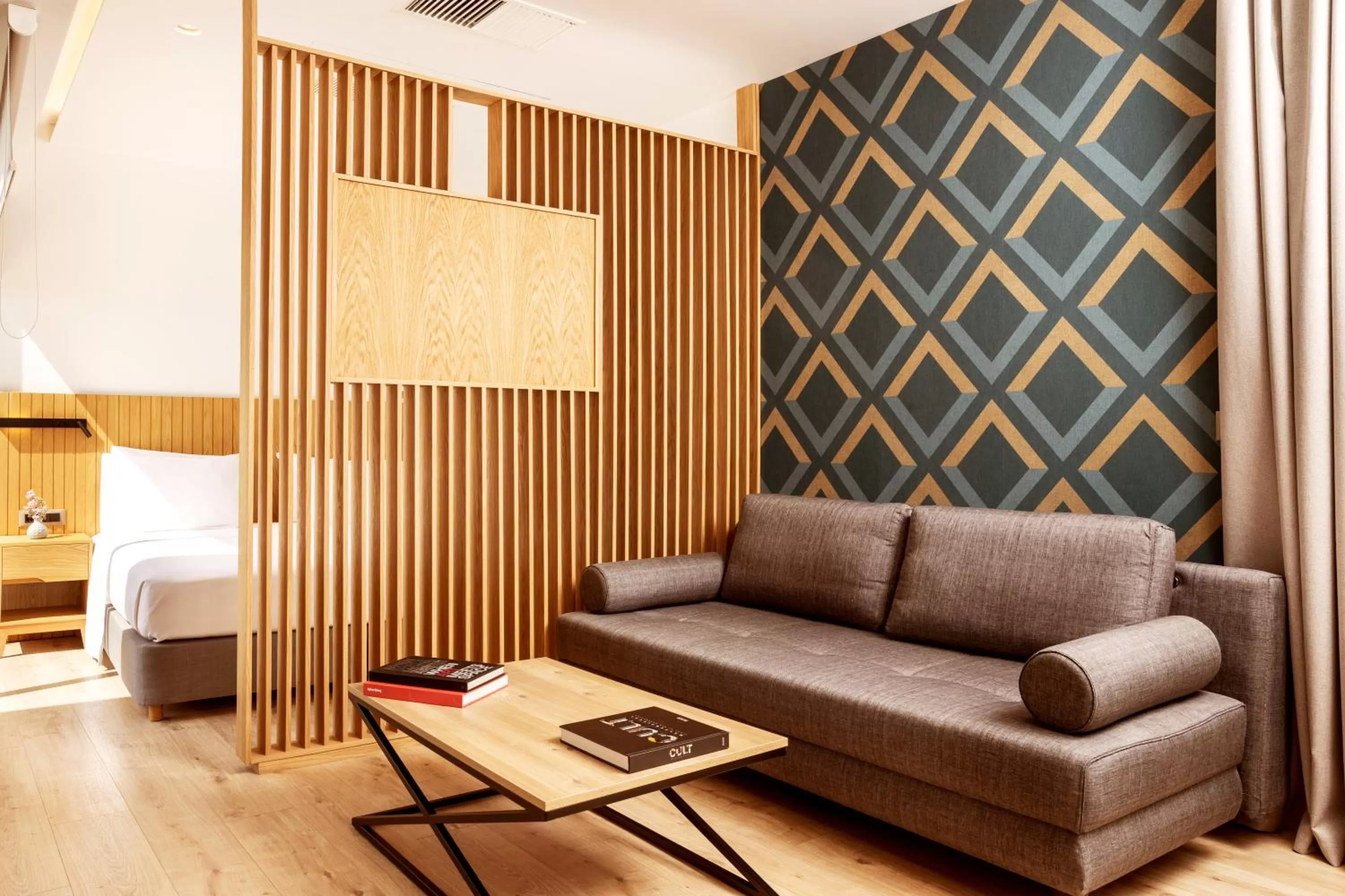 Bed in DAYS City Suites Athens