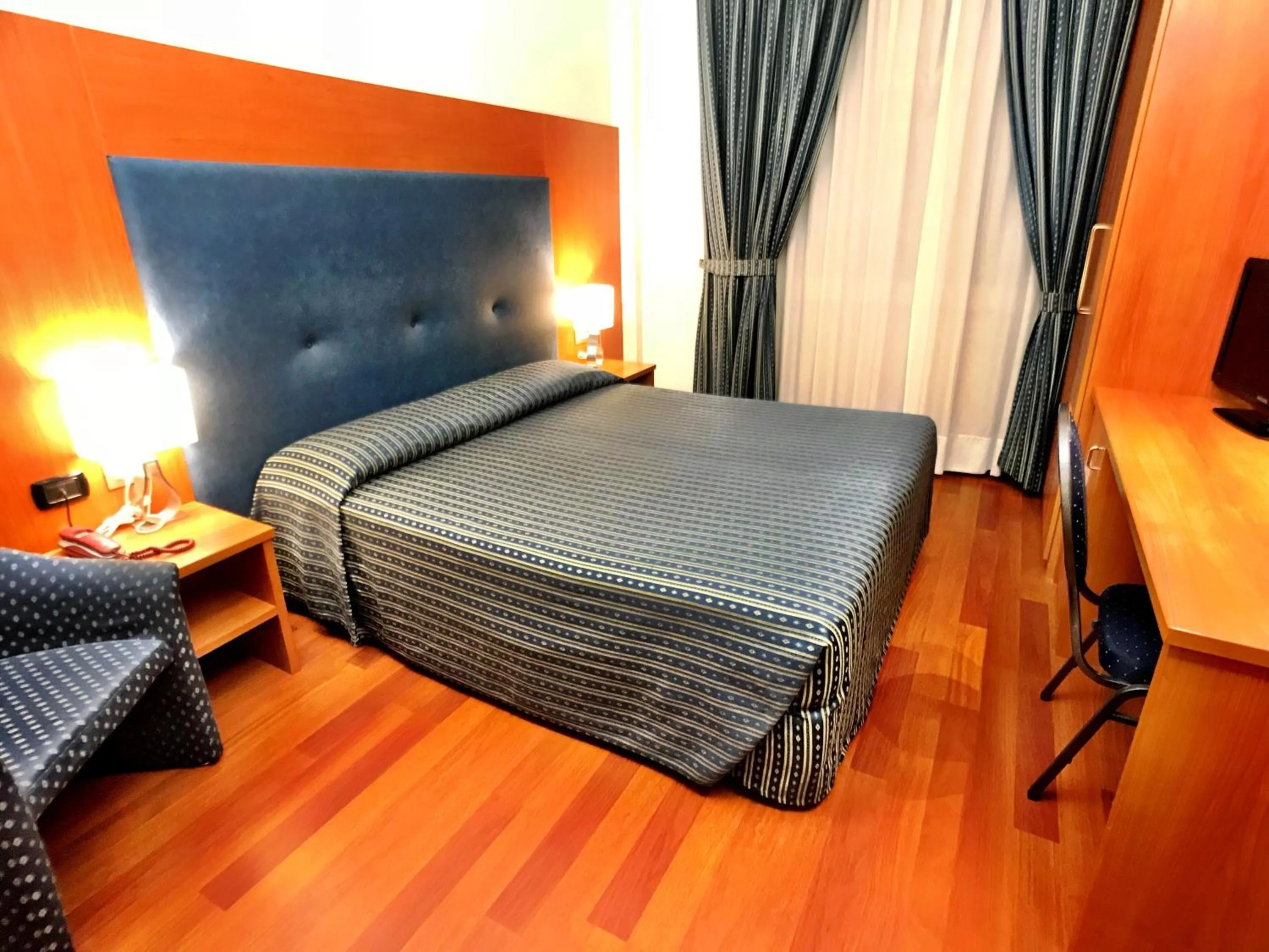 Double Room in Hotel Mec