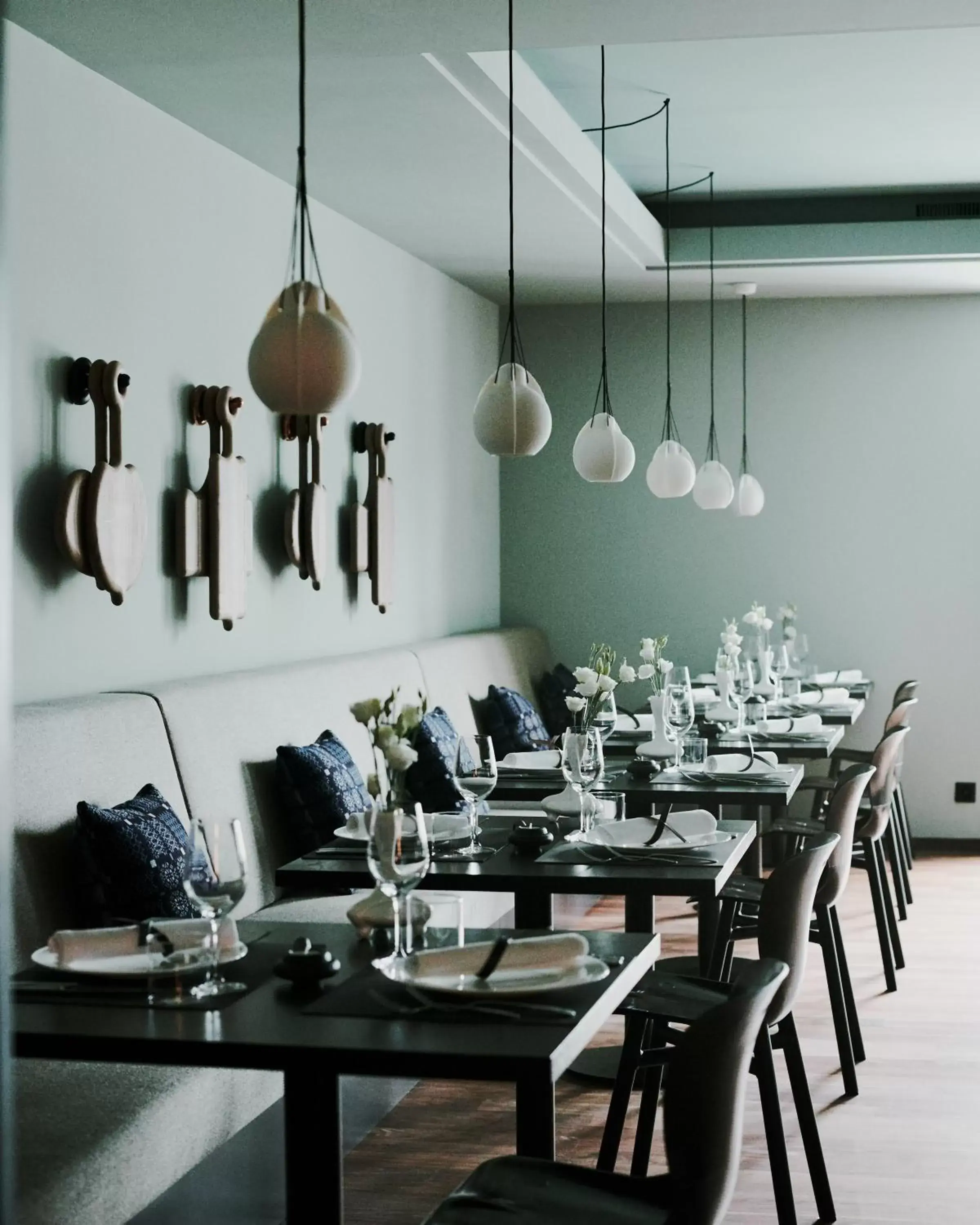 Restaurant/places to eat in The Cambrian Restaurant/places to eat in The Cambrian