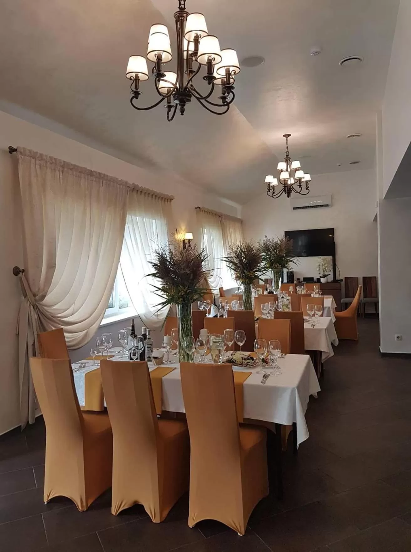 Restaurant/places to eat in Pasažo namai B&B