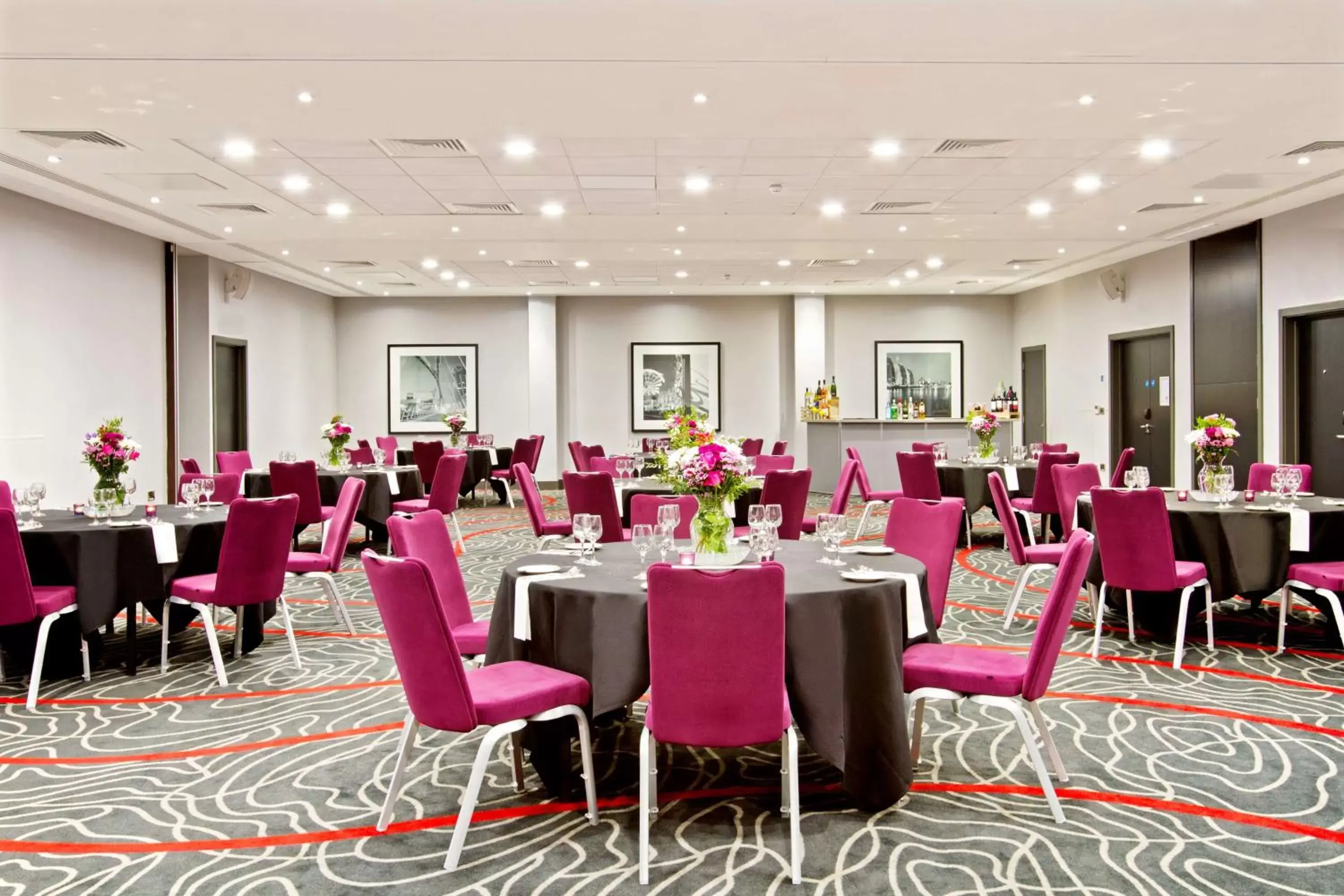 Restaurant/Places to Eat in Park Inn by Radisson Manchester City Centre