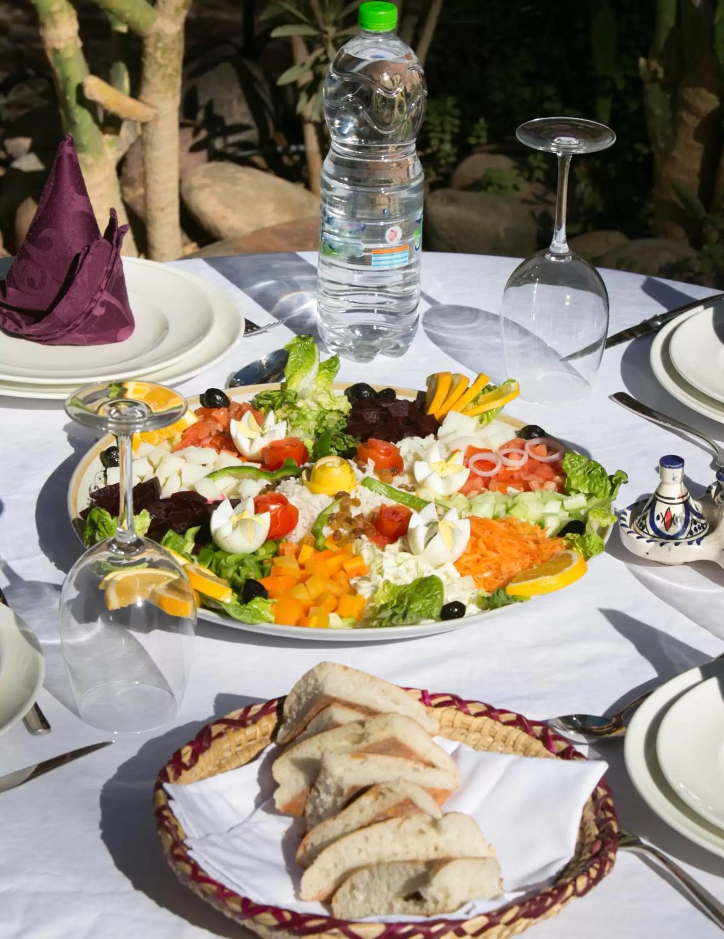 Lunch, Lunch and Dinner in Kasbah Sirocco