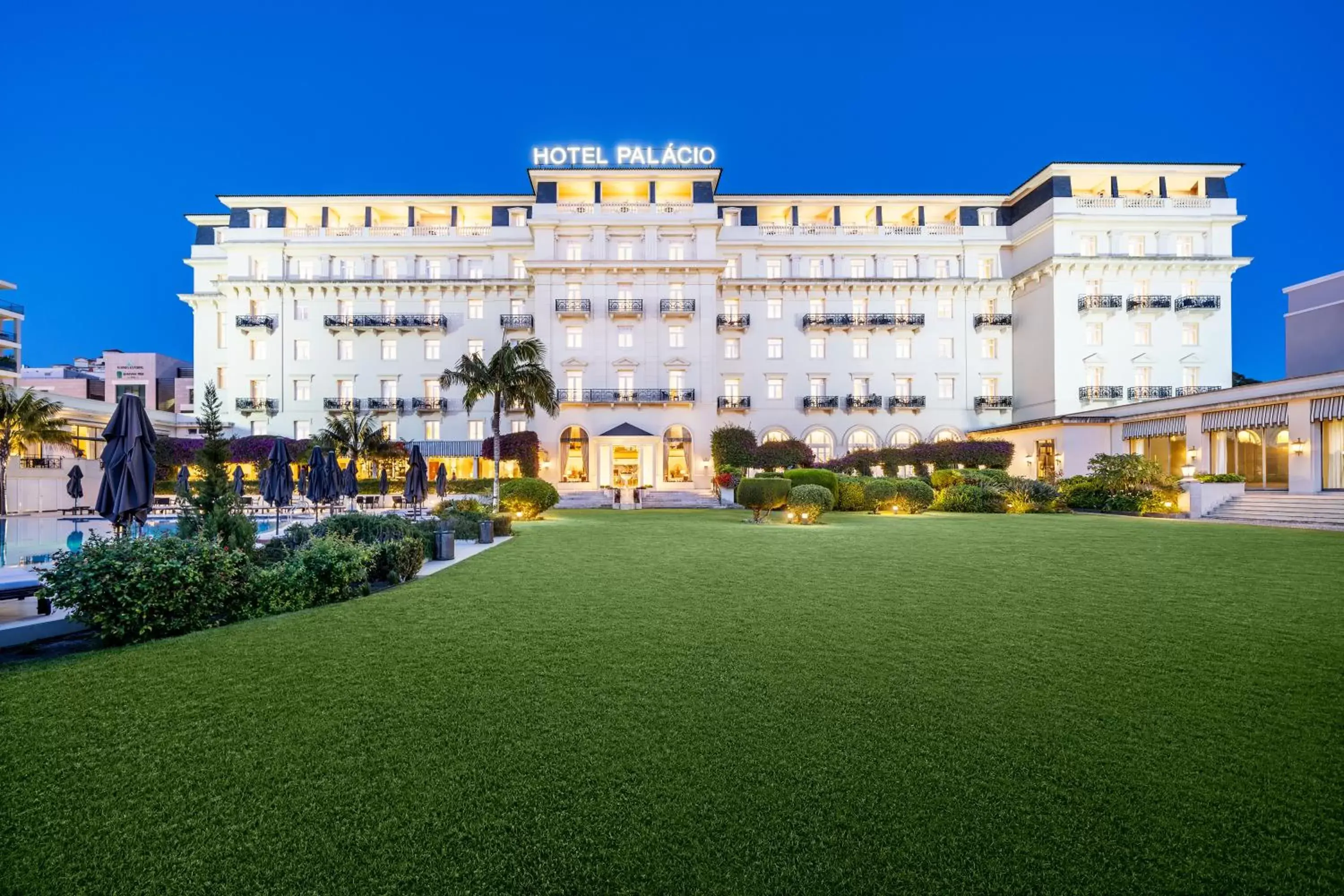Facade/entrance, Property Building in Palácio Estoril Hotel, Golf & Wellness