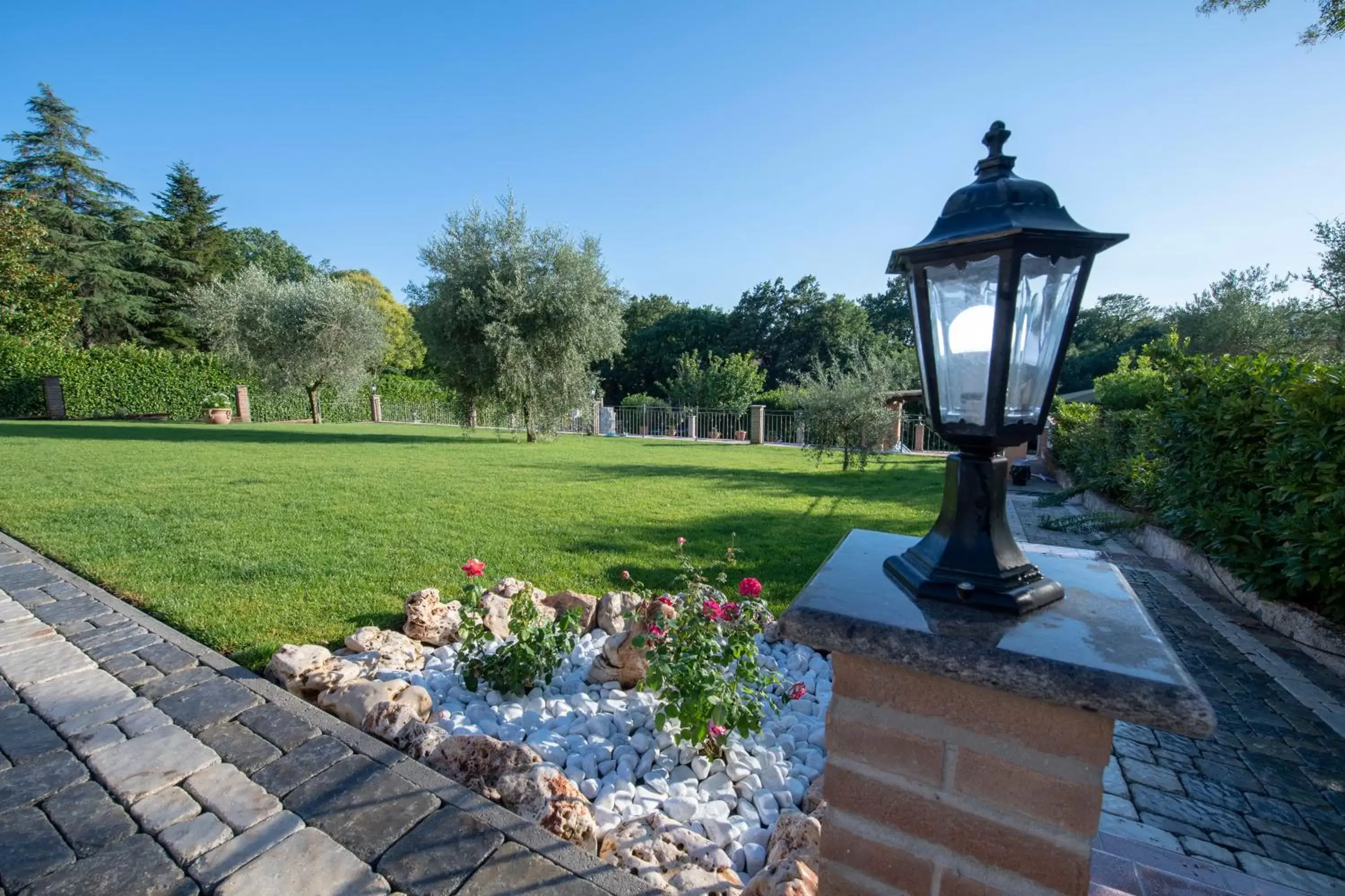 Garden view in B&B Roman Country Villa