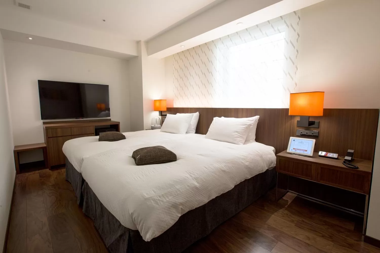 Bed in HOTEL FORZA HAKATAEKI CHIKUSHI-GUCHI Ⅰ