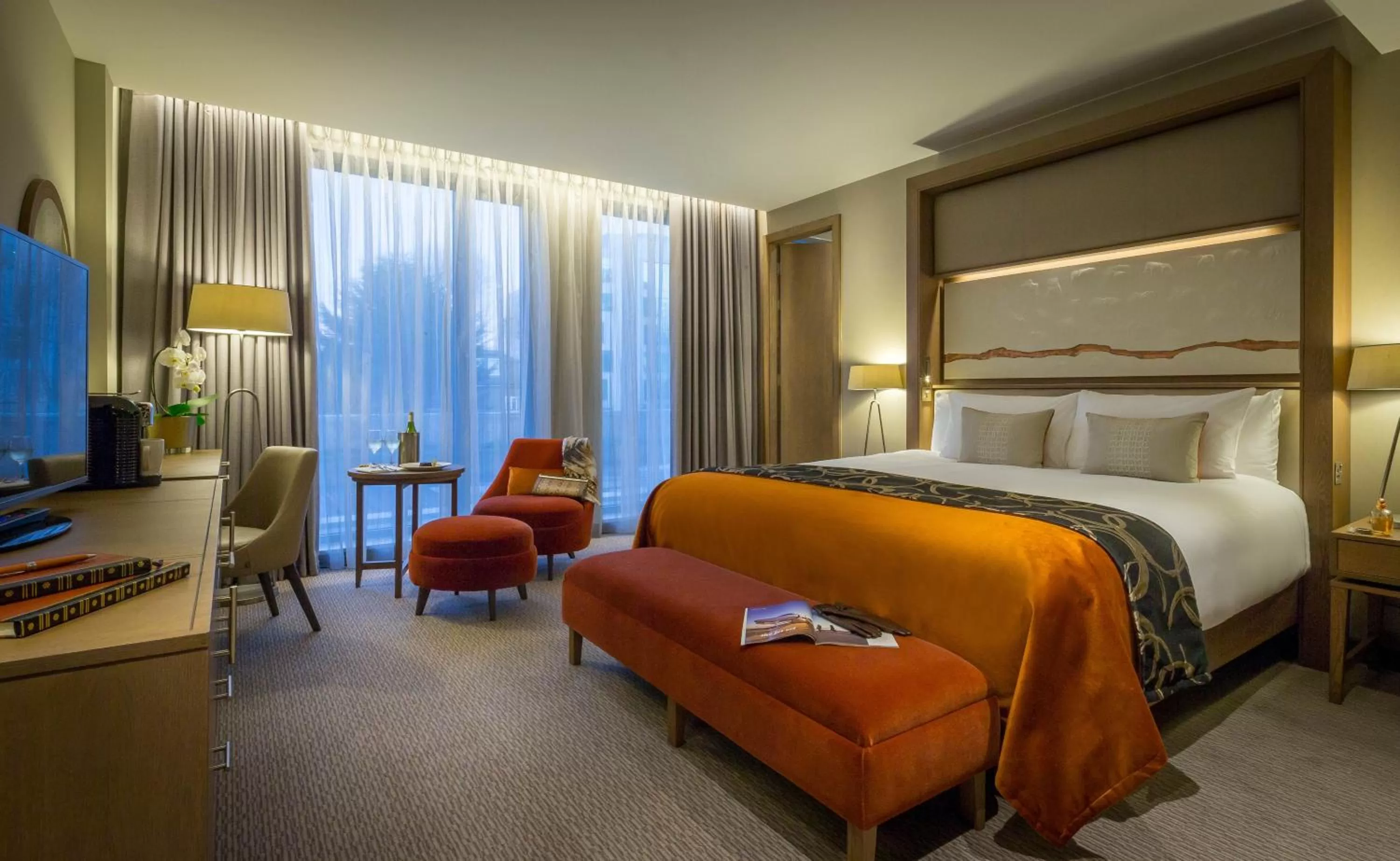 Photo of the whole room, Bed in Clayton Hotel Chiswick