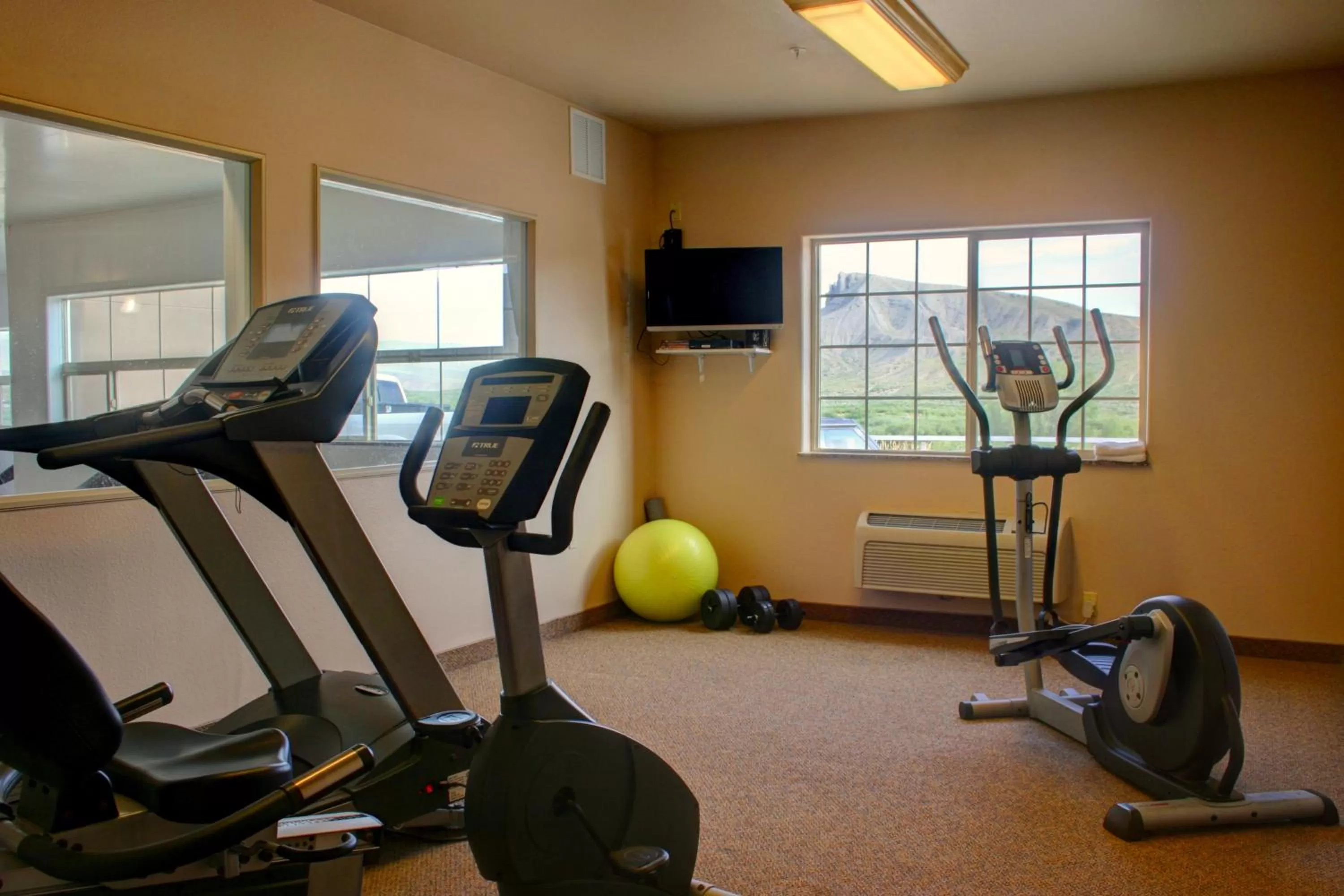 Fitness centre/facilities in Allington Inn & Suites Kremmling