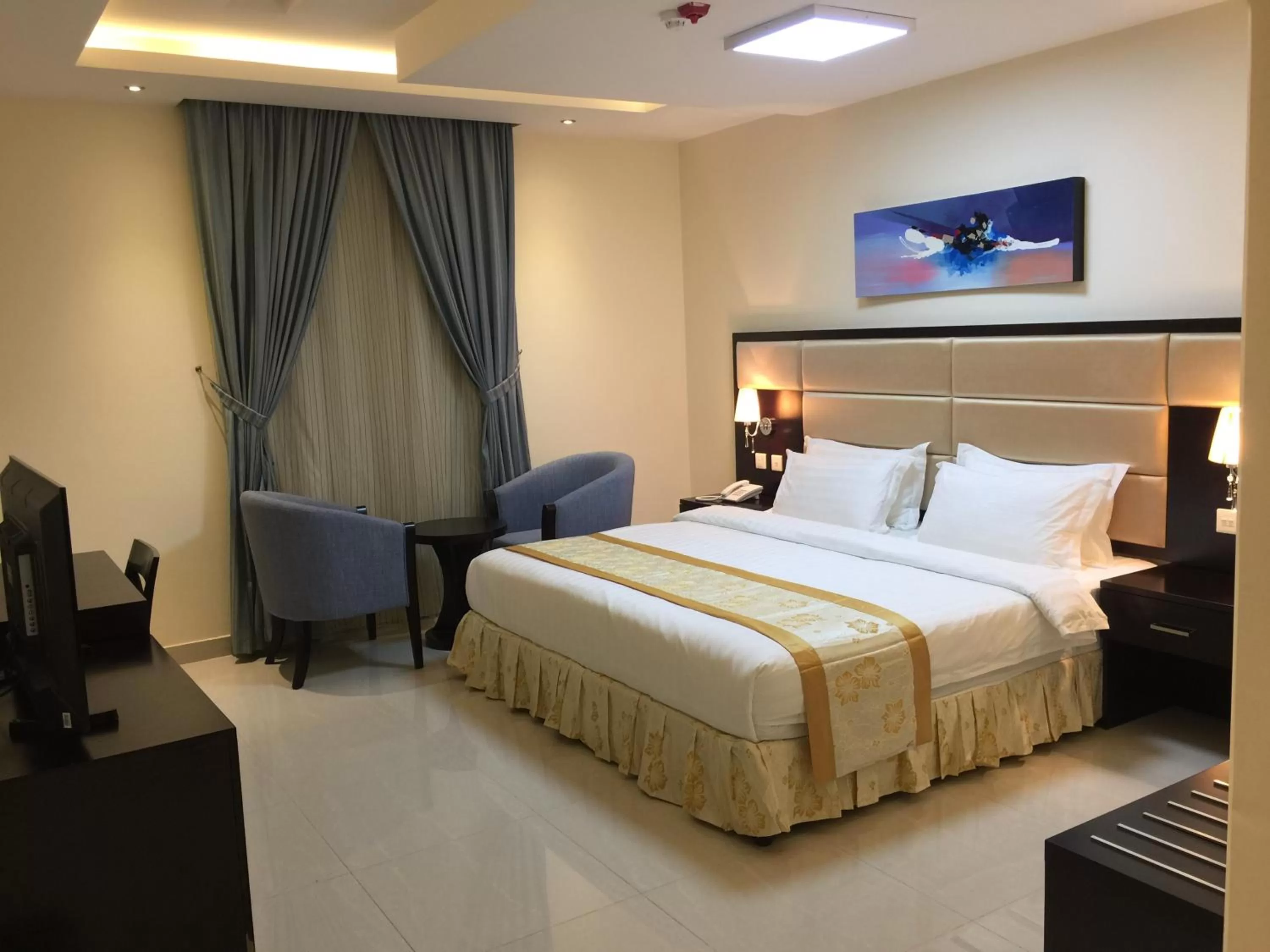 Other, Bed in Arjaan Altakhassusi Hotel Suites