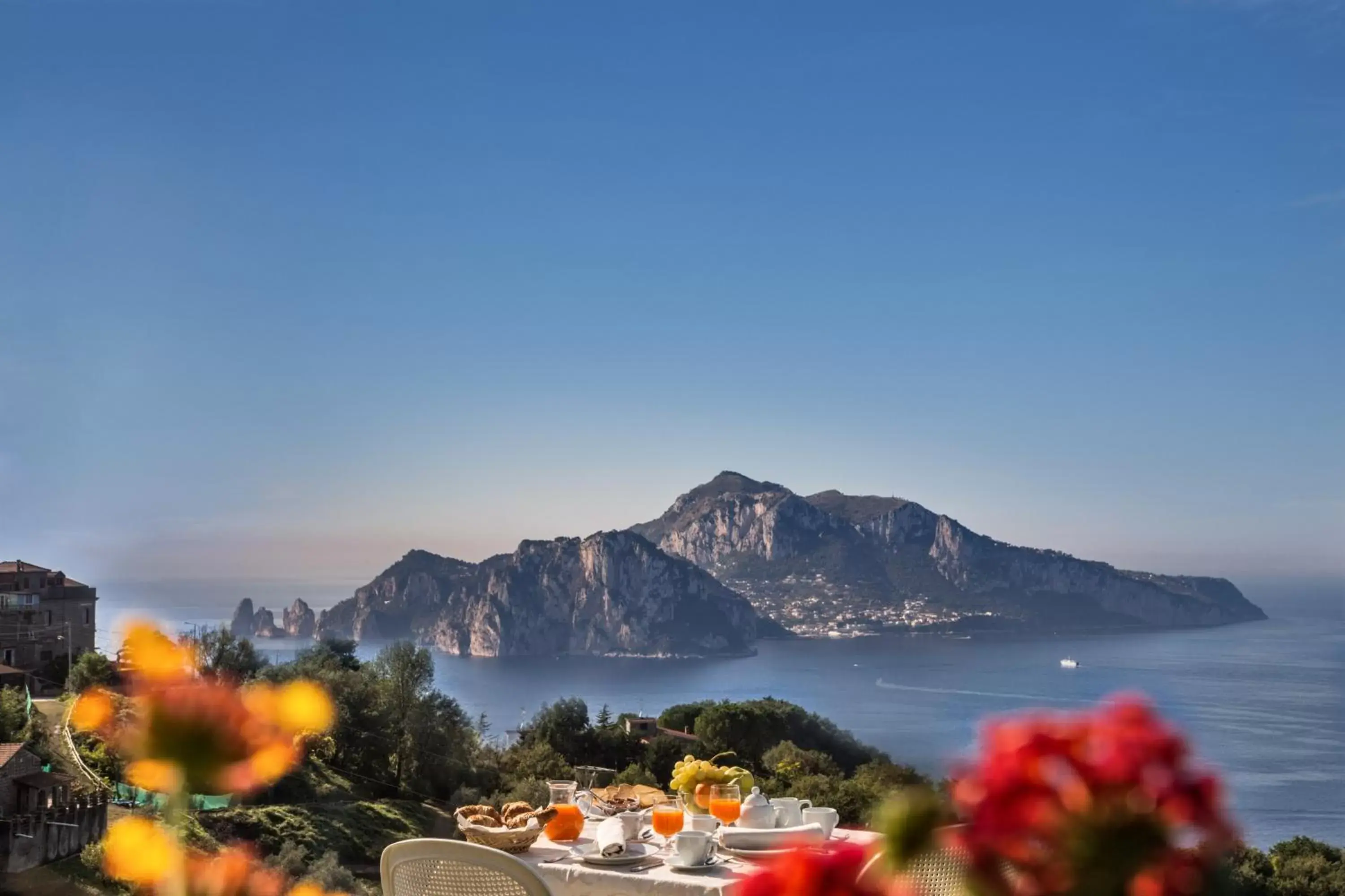 Balcony/Terrace, Mountain View in Gocce Di Capri Resort