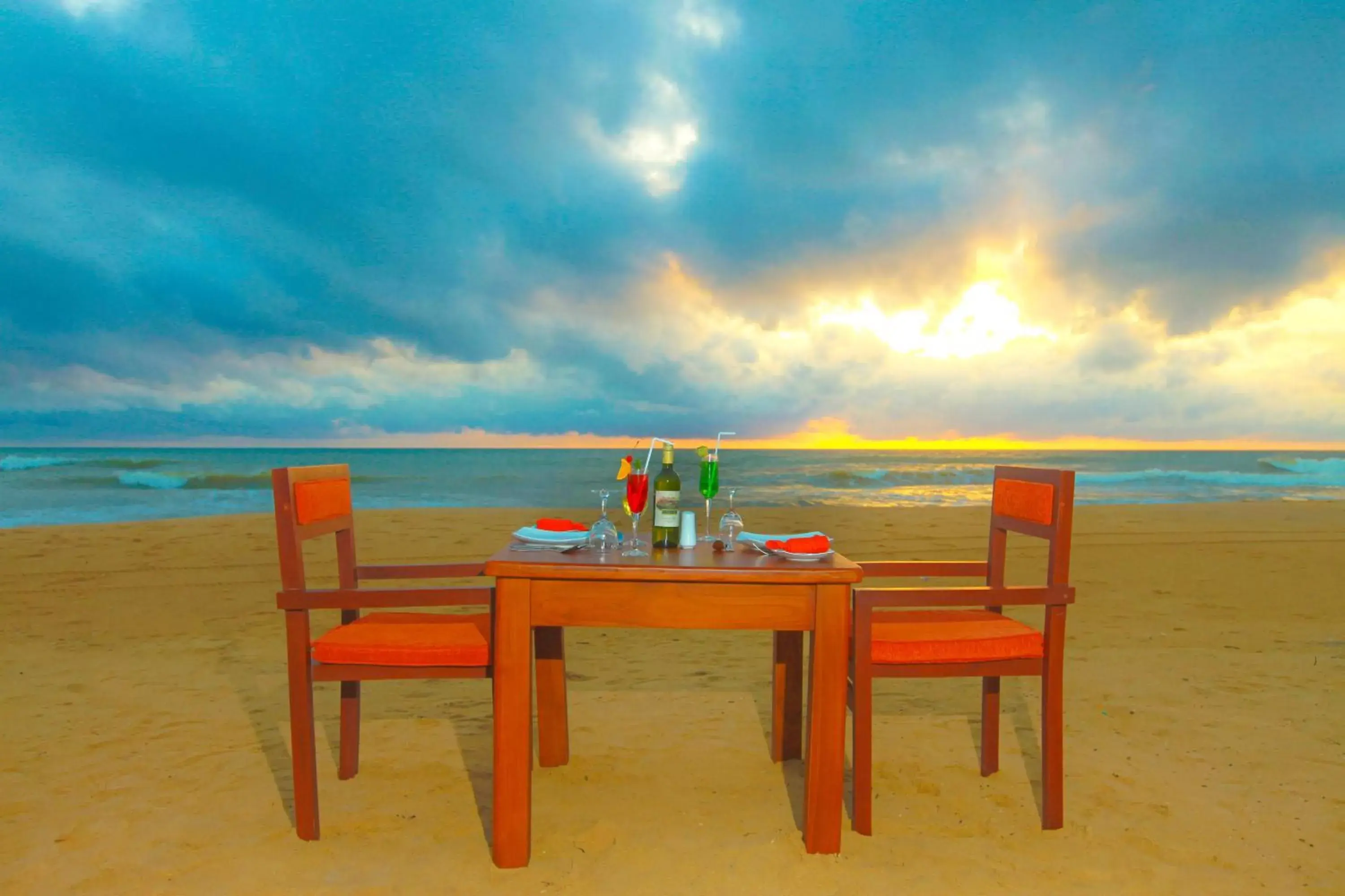 Restaurant/places to eat in Beacon Beach Hotel Negombo