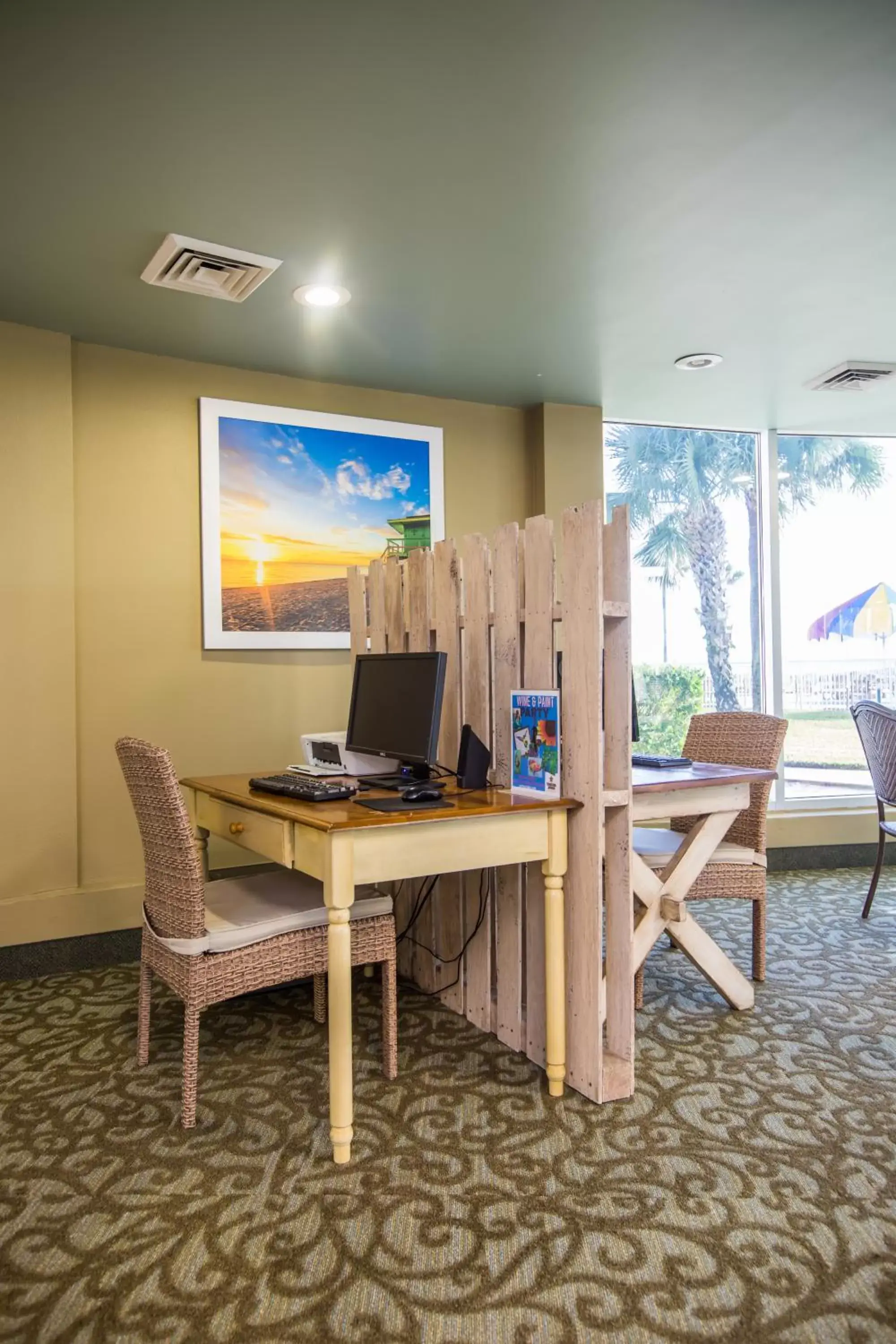 Business facilities in Days Inn & Suites by Wyndham Jekyll Island