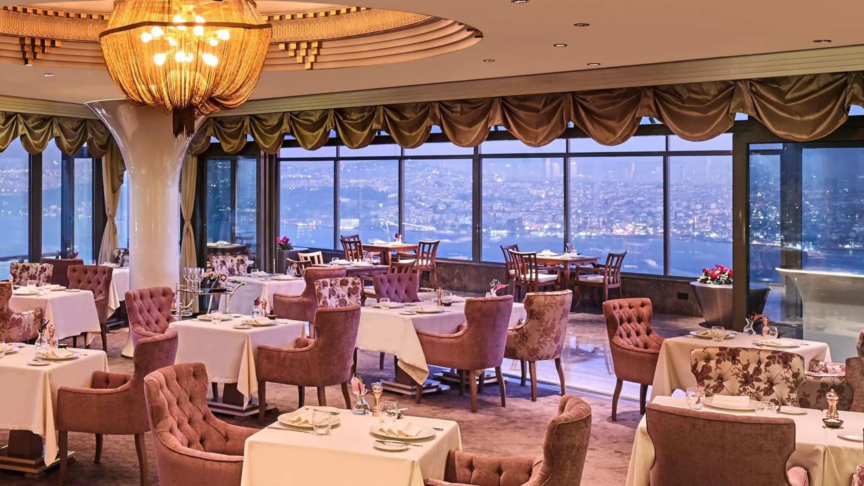 Restaurant/Places to Eat in InterContinental Istanbul, an IHG Hotel