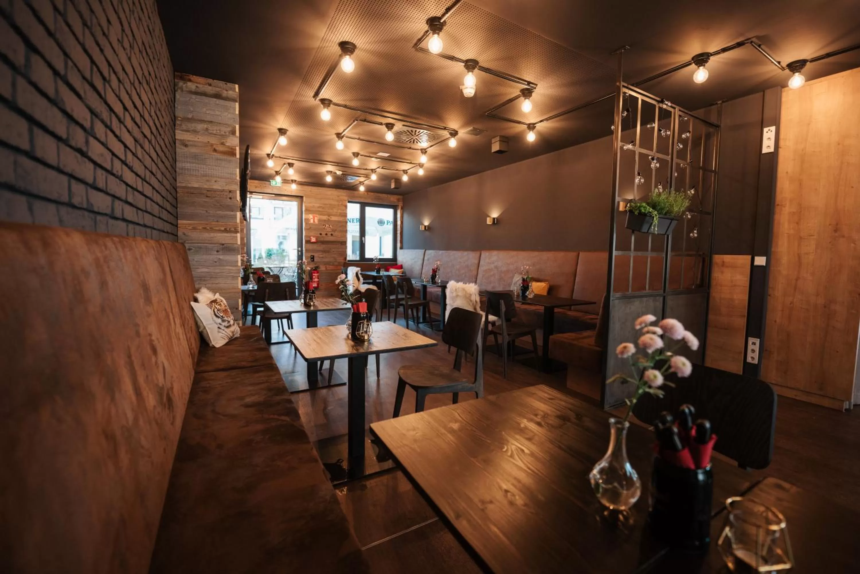 Restaurant/places to eat in Coffee Fellows Hotel München-Freiham