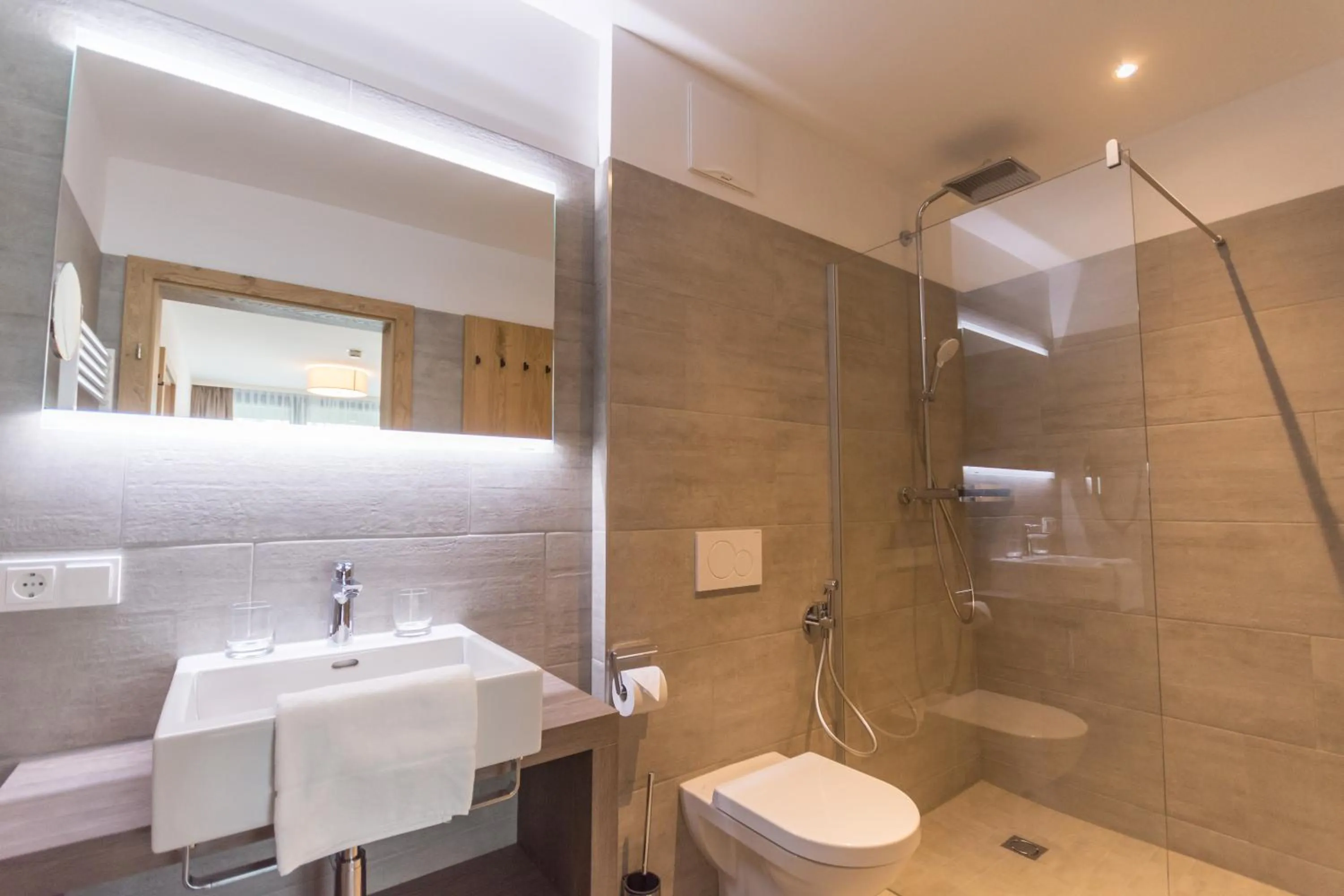 Shower, Bathroom in Schönblick Residence - Absolut Alpine Apartments