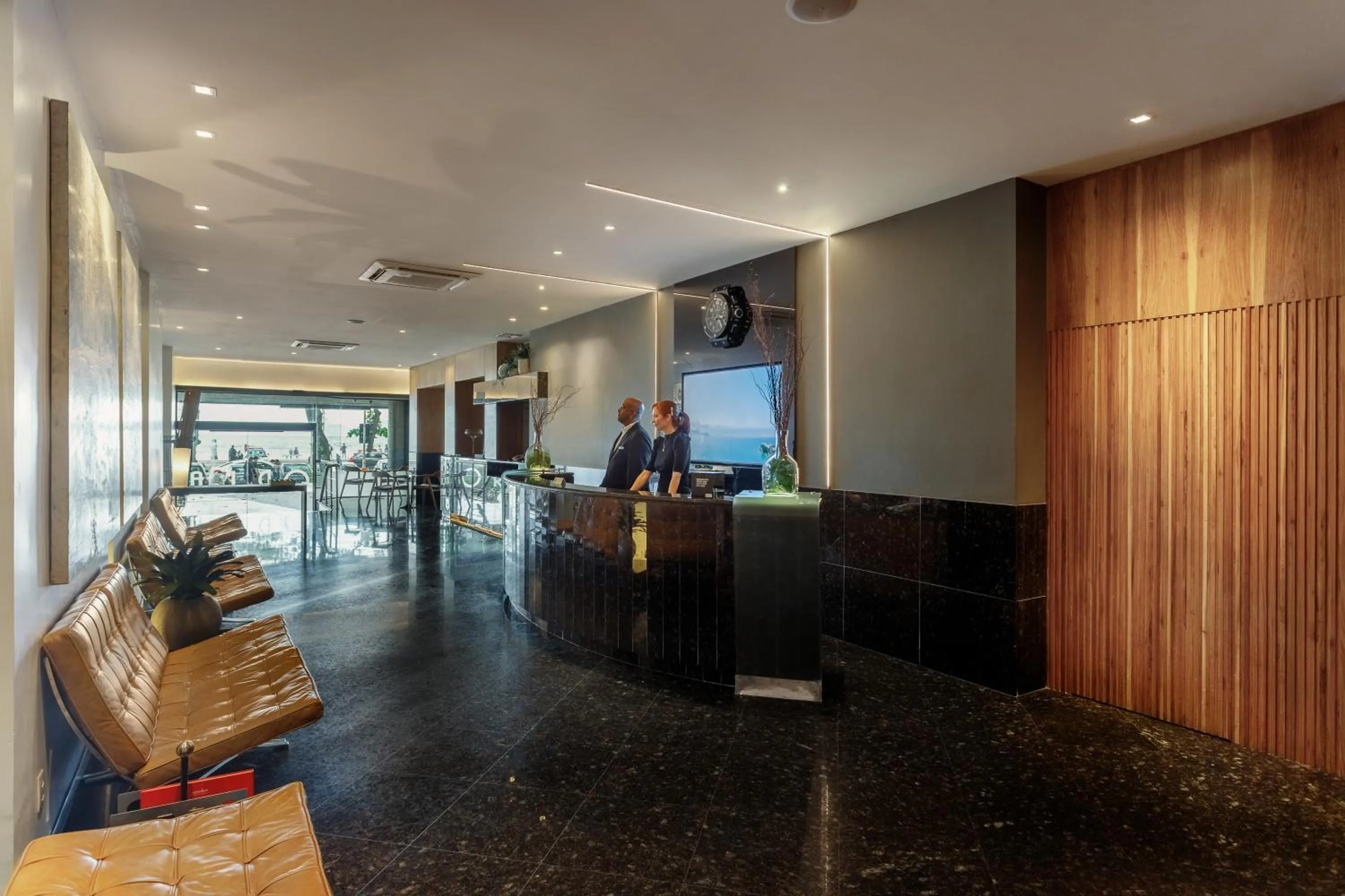 Property building in Orla Copacabana Hotel