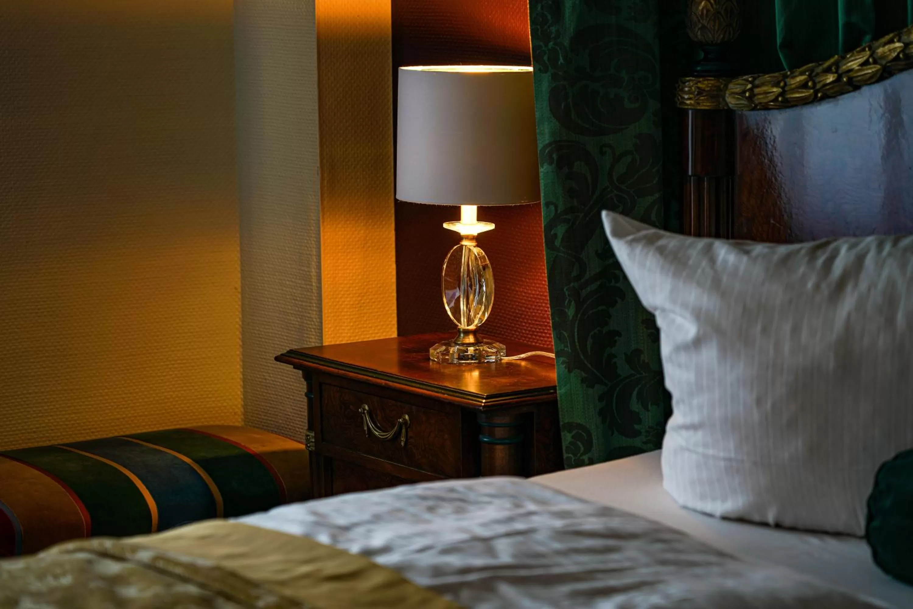 Bed in Boutique Hotel Rothenburger Hof