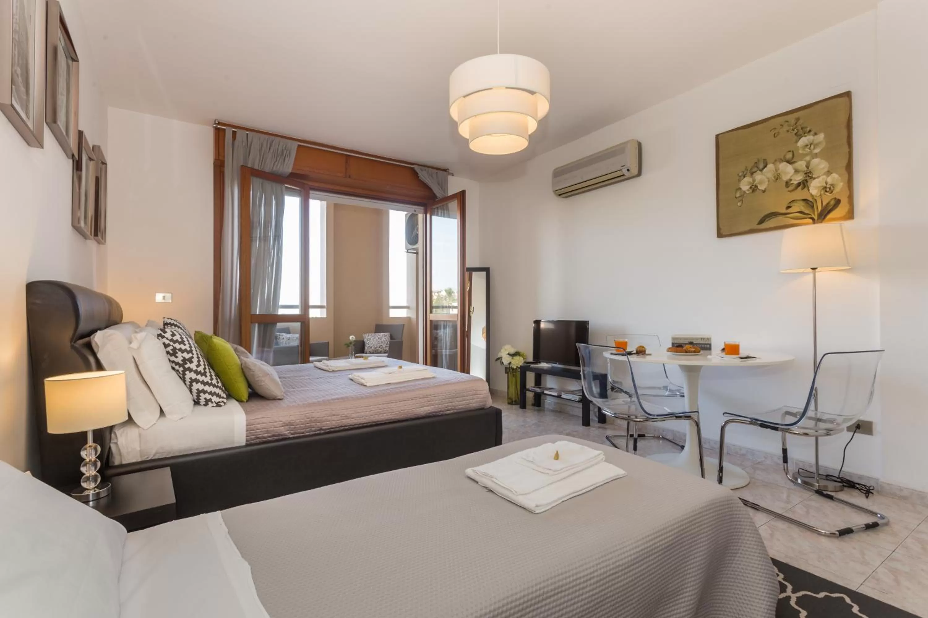 Photo of the whole room, Bed in Residenze Su Planu