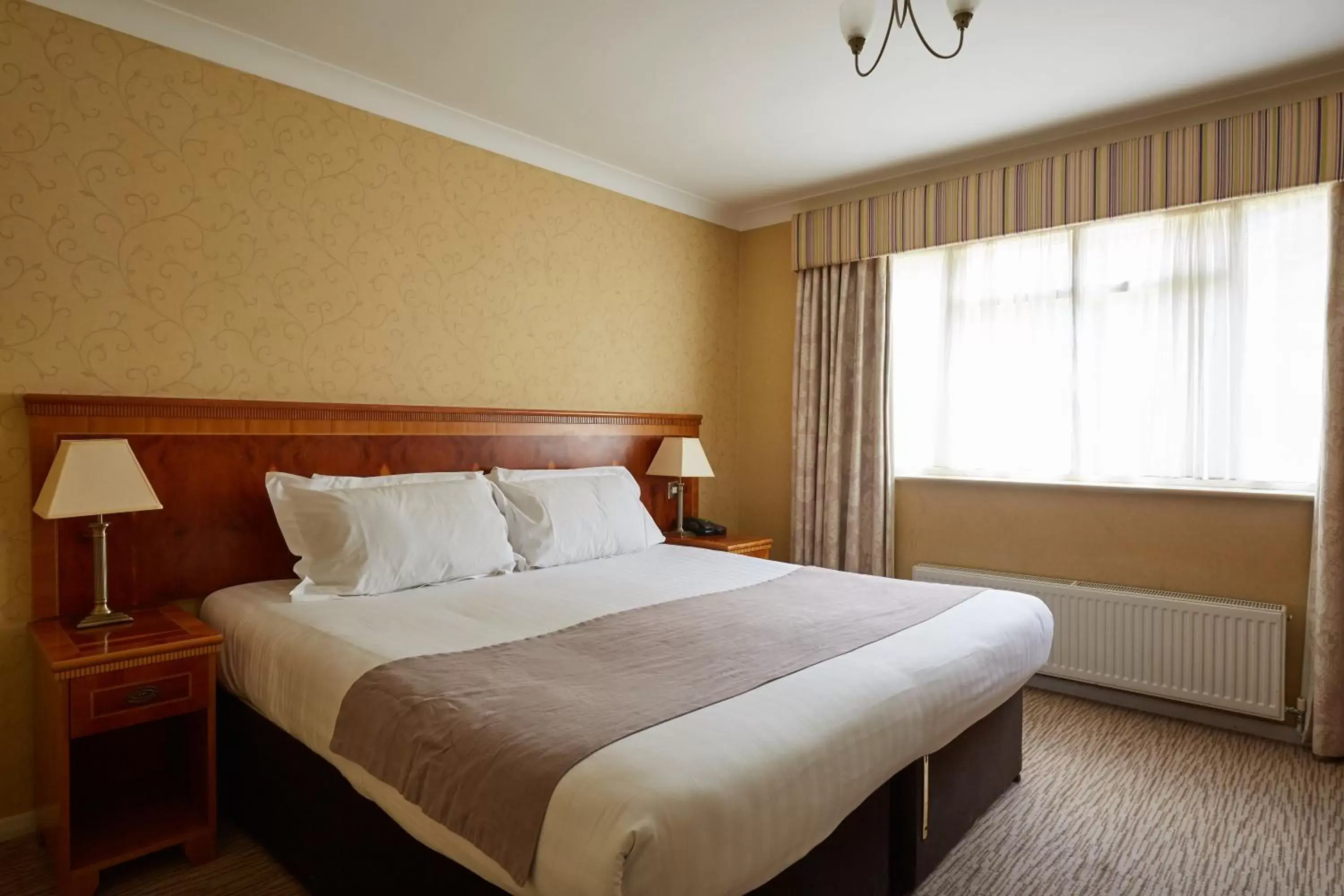 Bed in Lismoyne Hotel Bed in Lismoyne Hotel