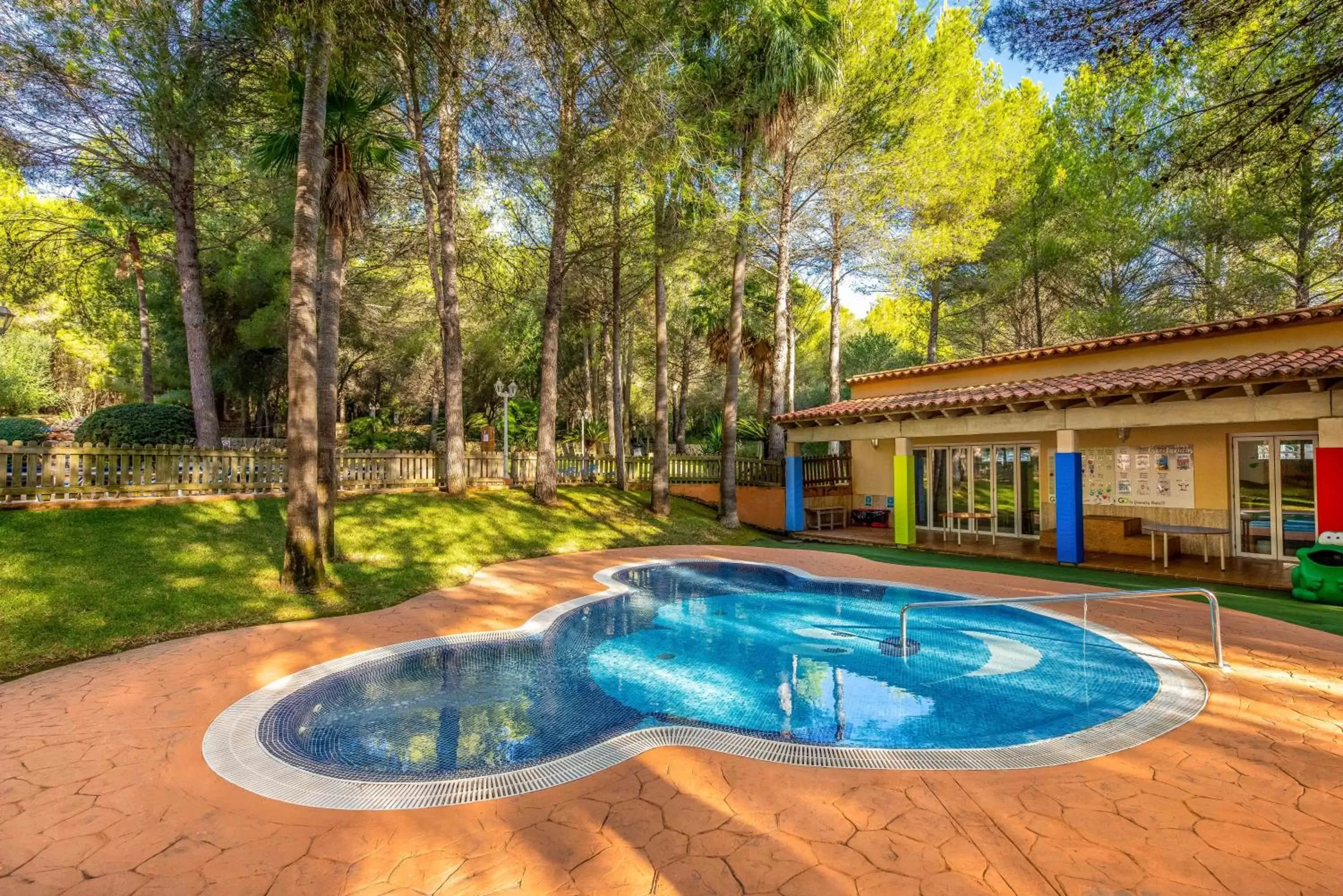 Pool view, Swimming Pool in Valentin Park Club