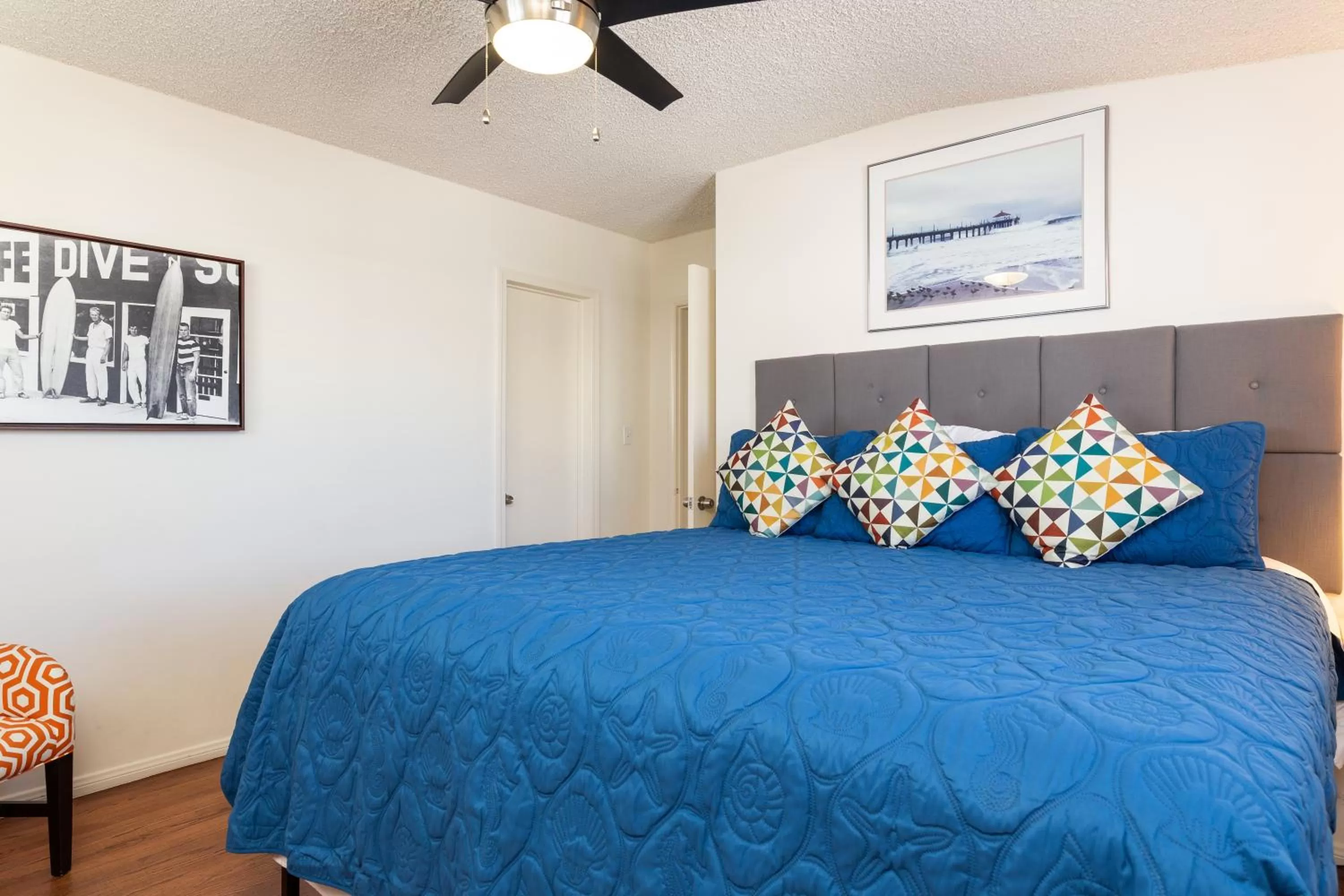 Bed in The Sea View Inn At The Beach