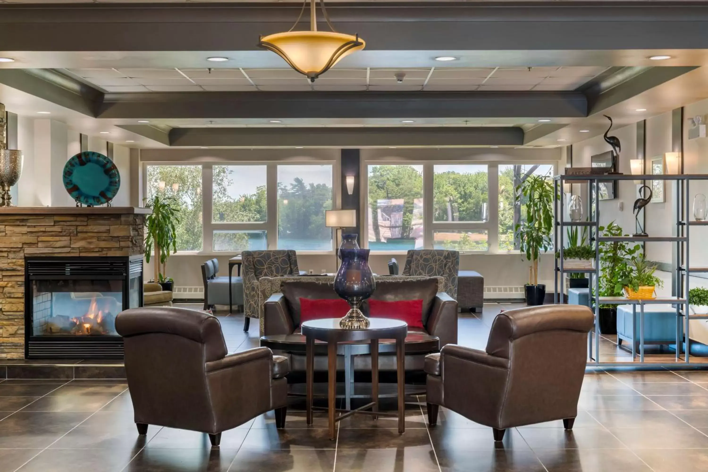 Lobby or reception, Restaurant/Places to Eat in Best Western Plus Chocolate Lake Hotel - Halifax