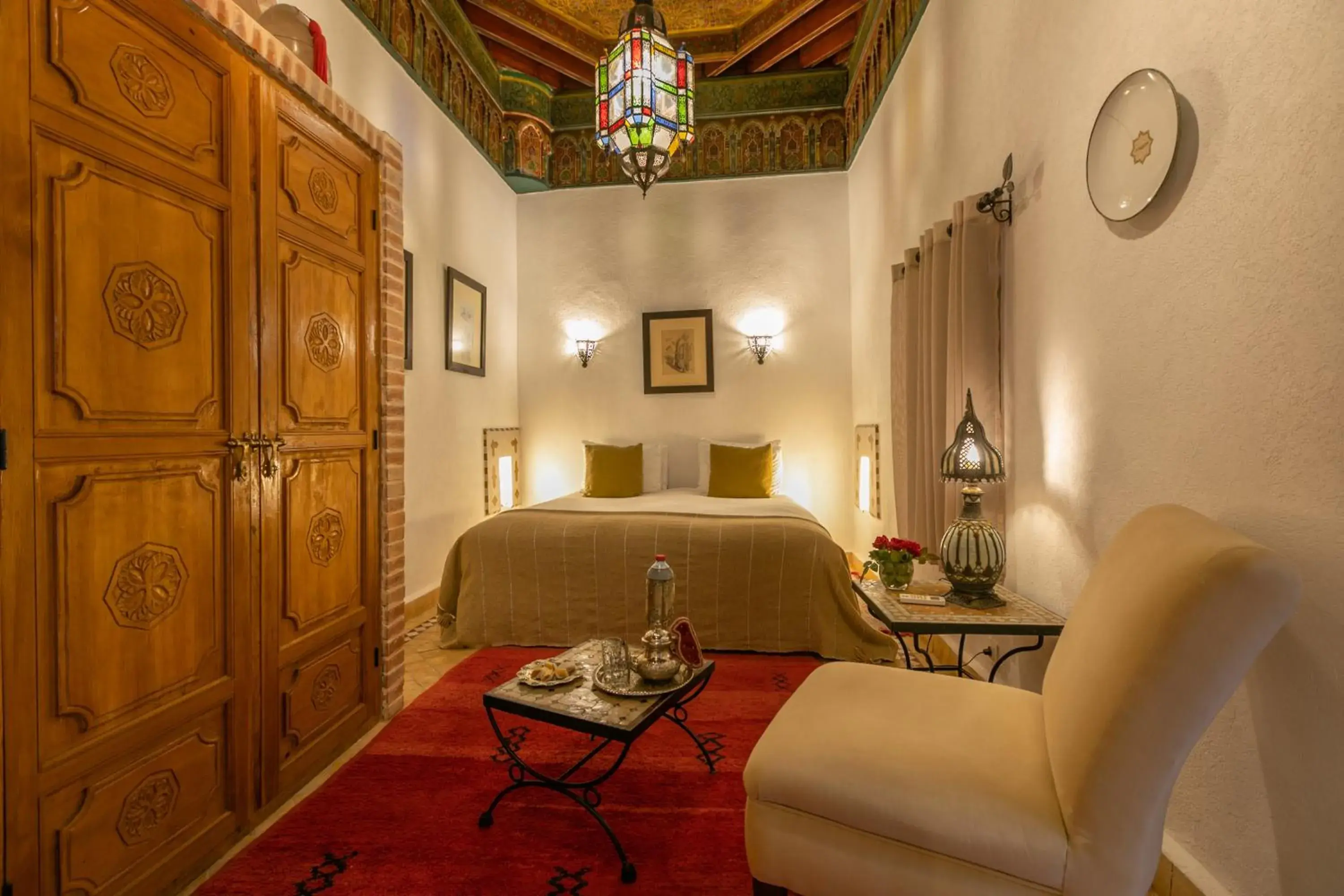 Bed, Seating Area in Riad Les Trois Palmiers El Bacha