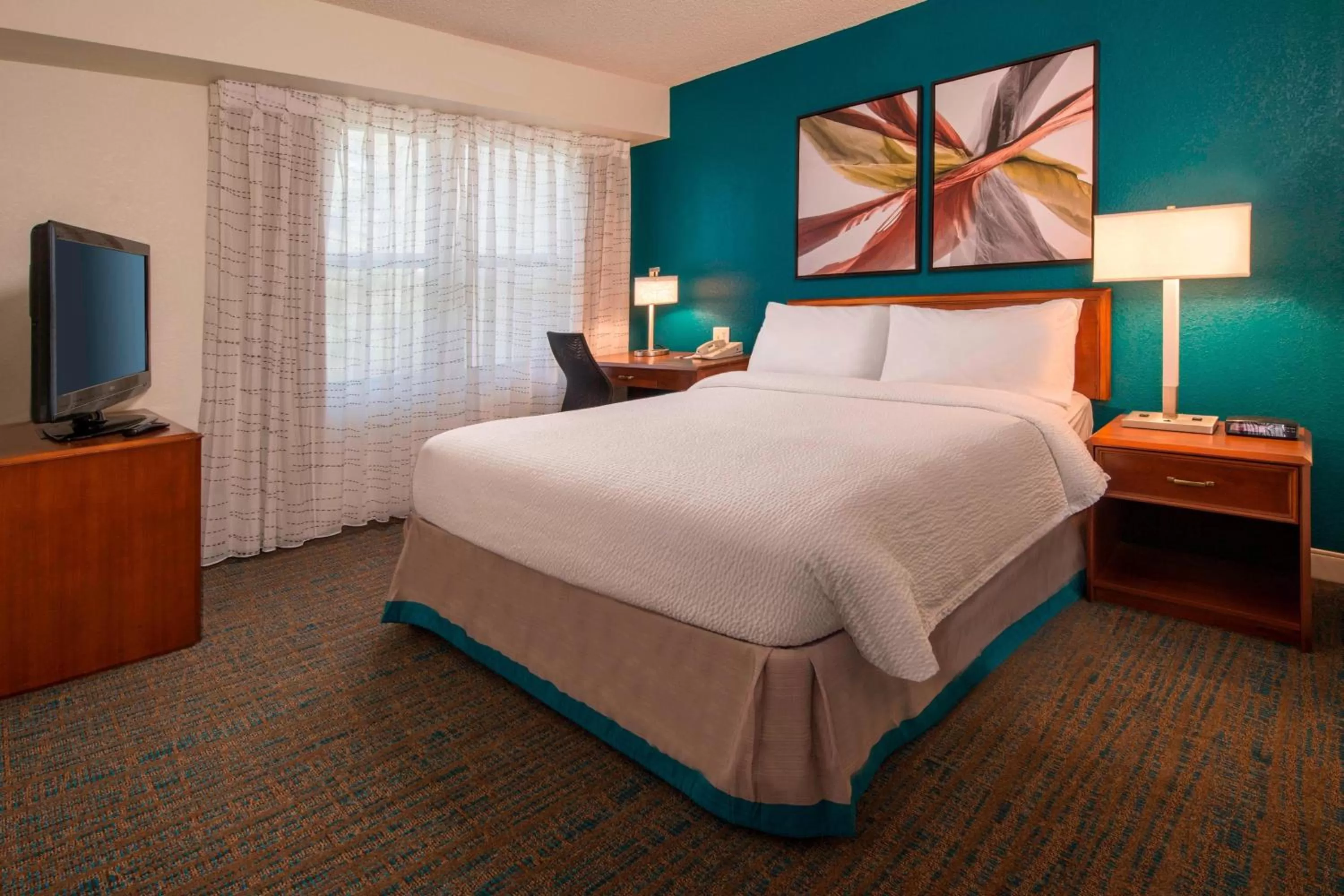Bedroom, Bed in Residence Inn Fairfax Merrifield