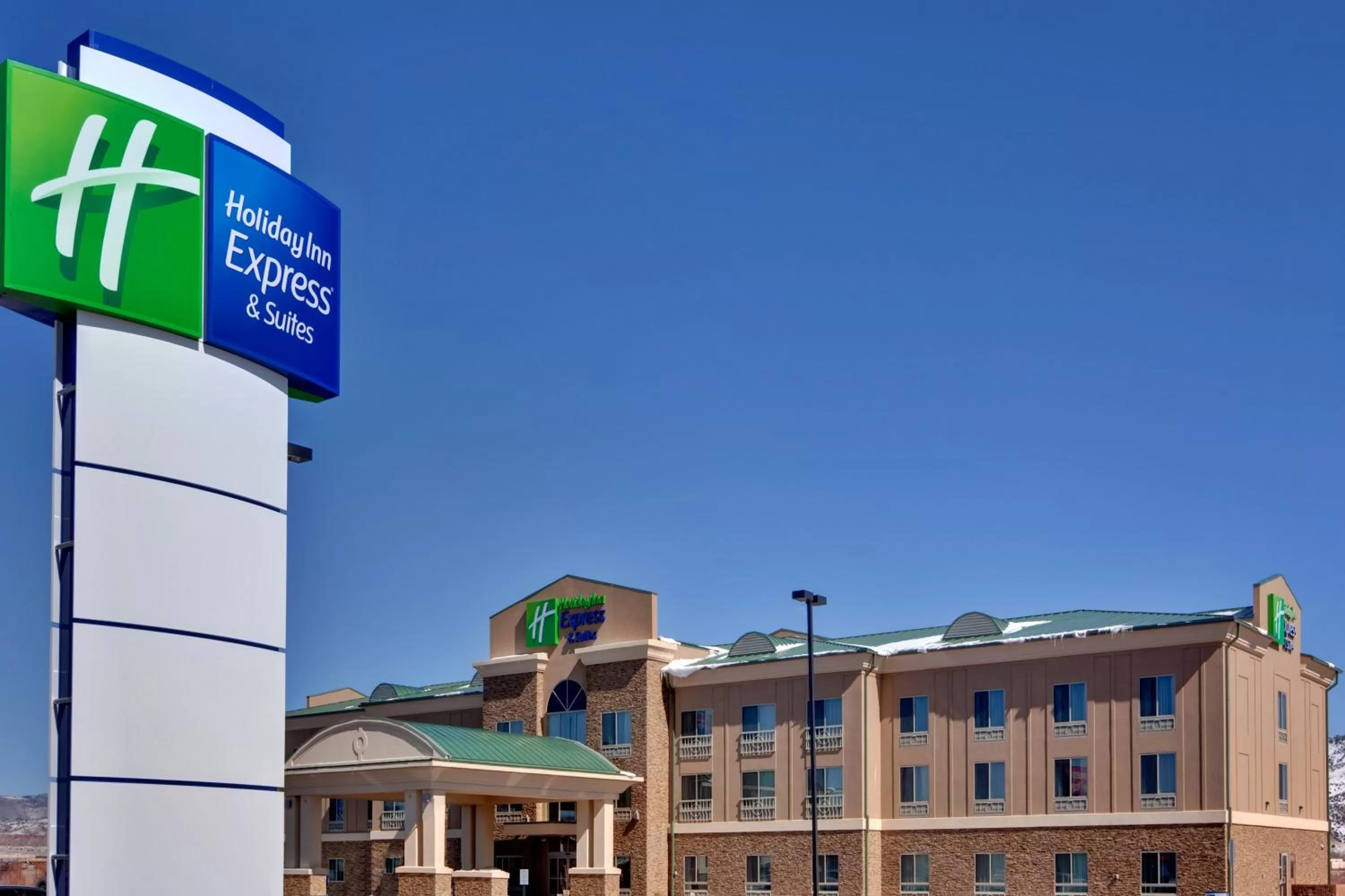 Property building in Holiday Inn Express Hotels Grants - Milan by IHG