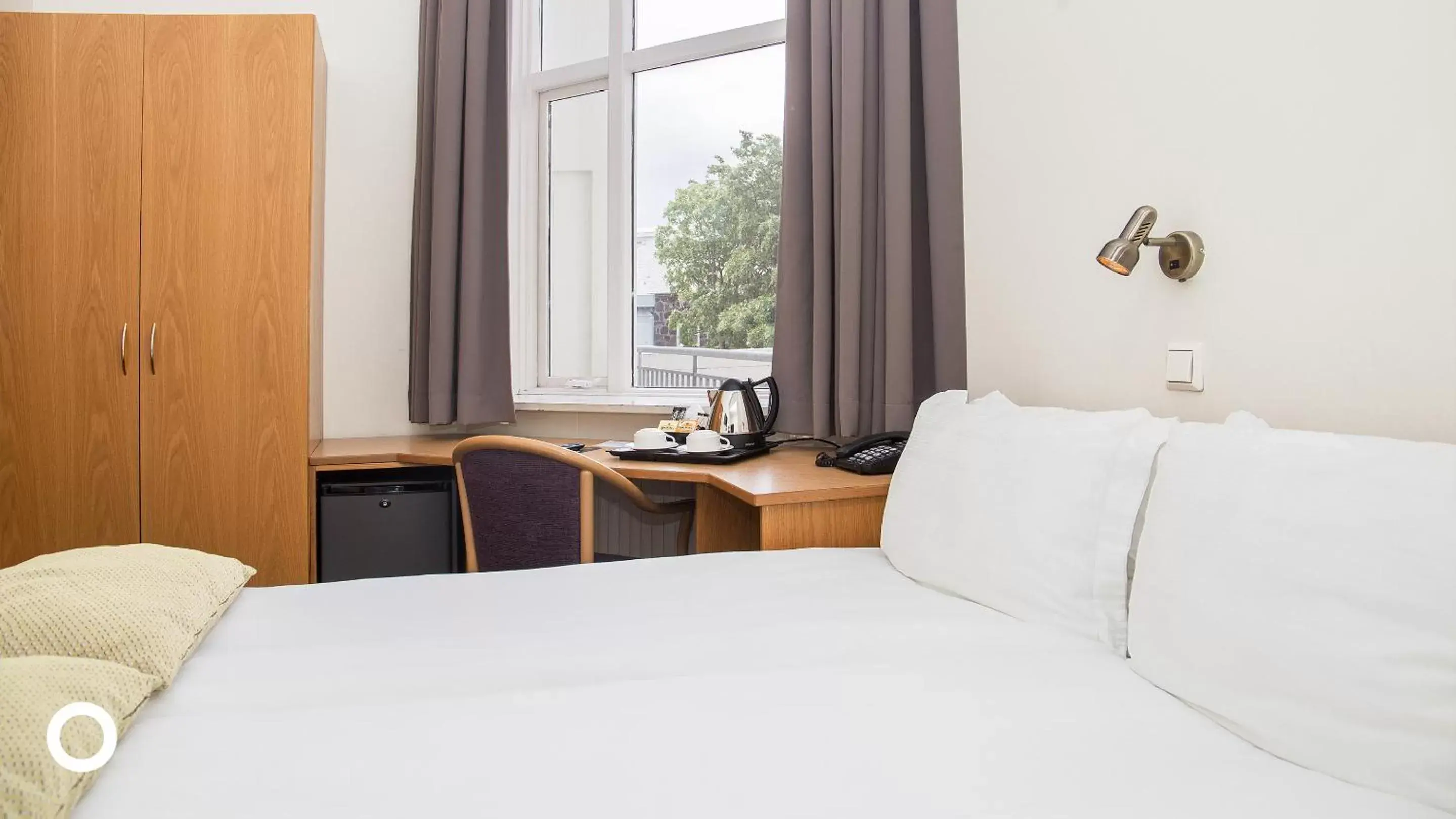 Bedroom, Bed in Center Hotels Skjaldbreid Bedroom, Bed in Center Hotels Skjaldbreid