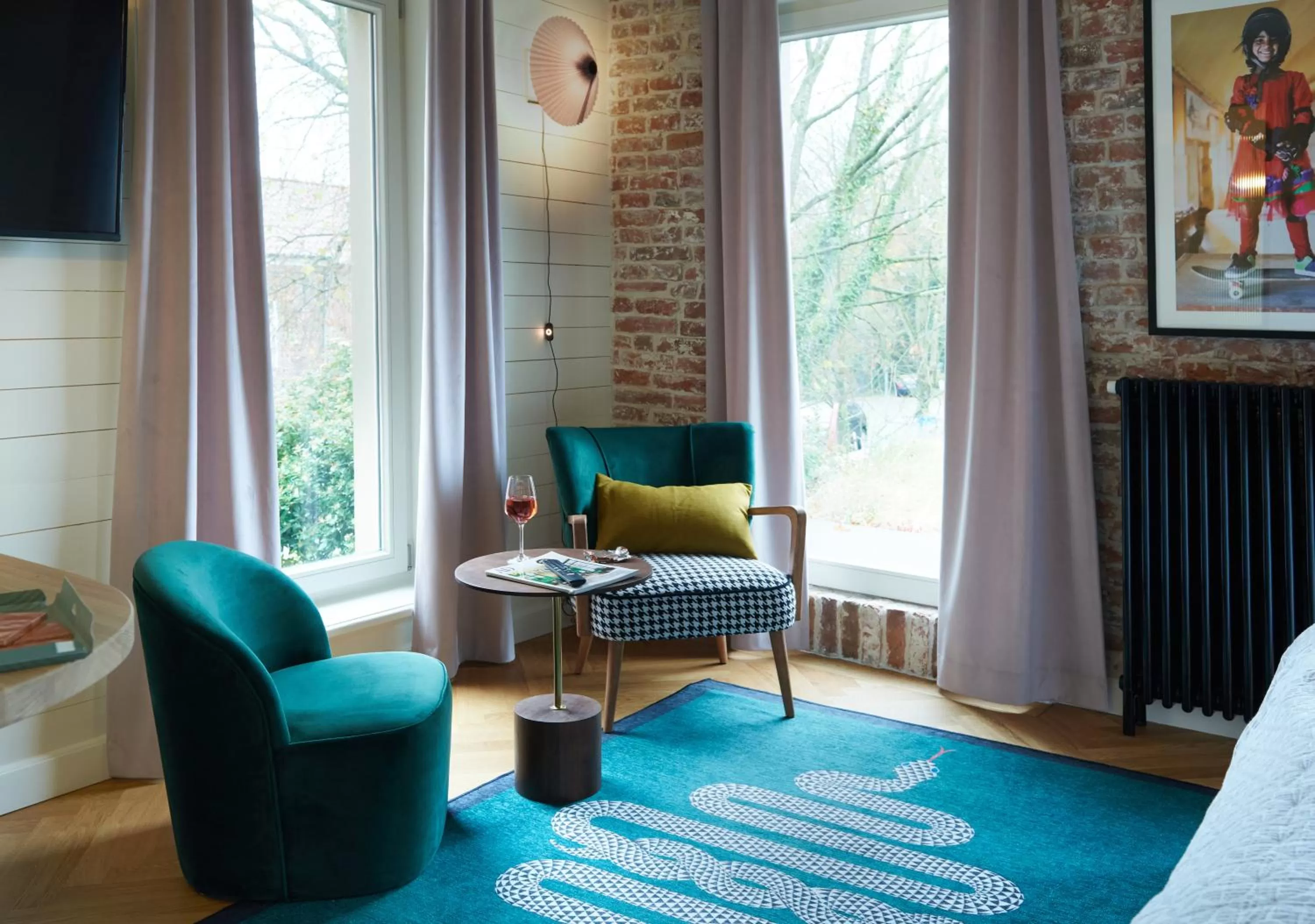 Property building in Five Rooms