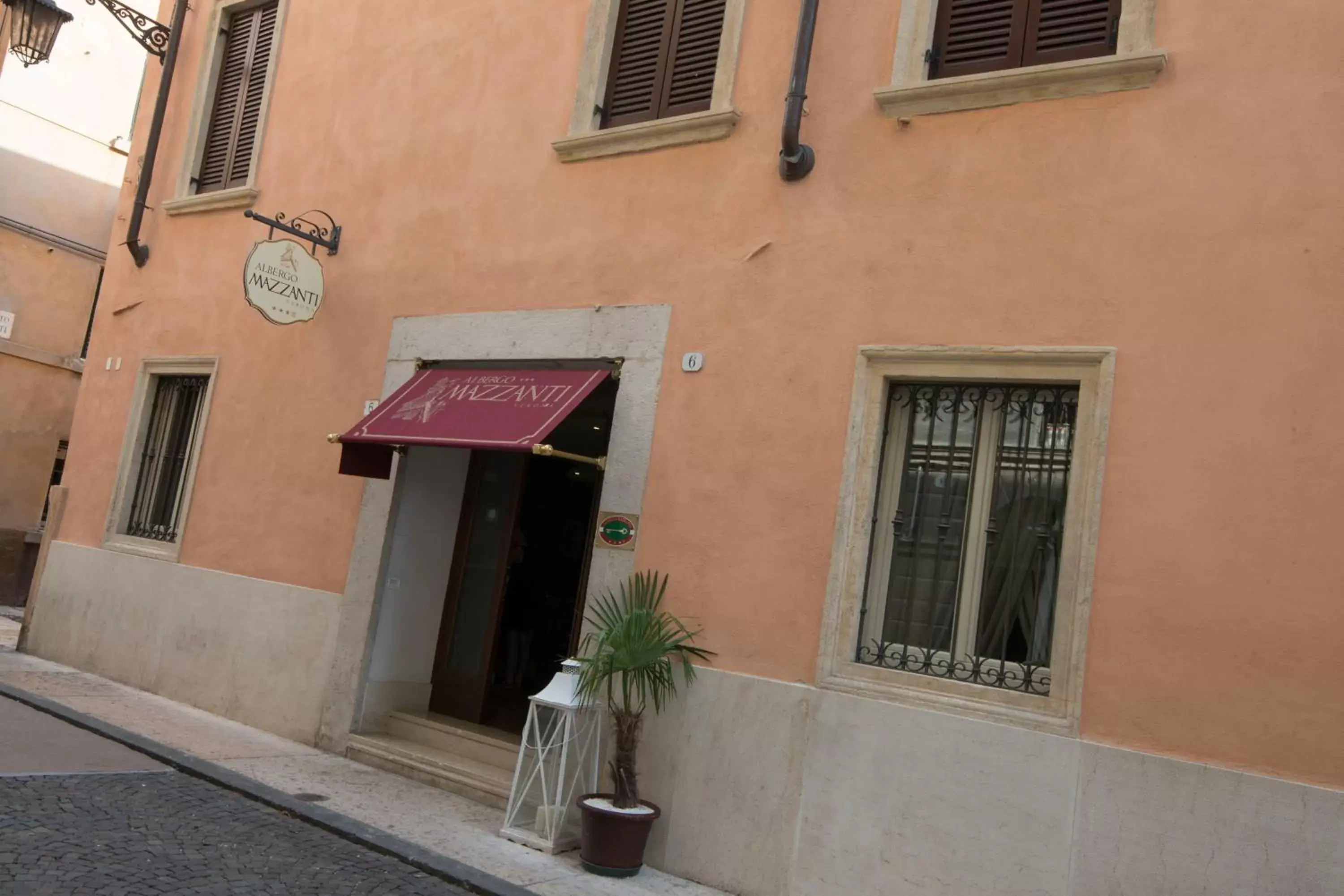 Facade/entrance in Albergo Mazzanti