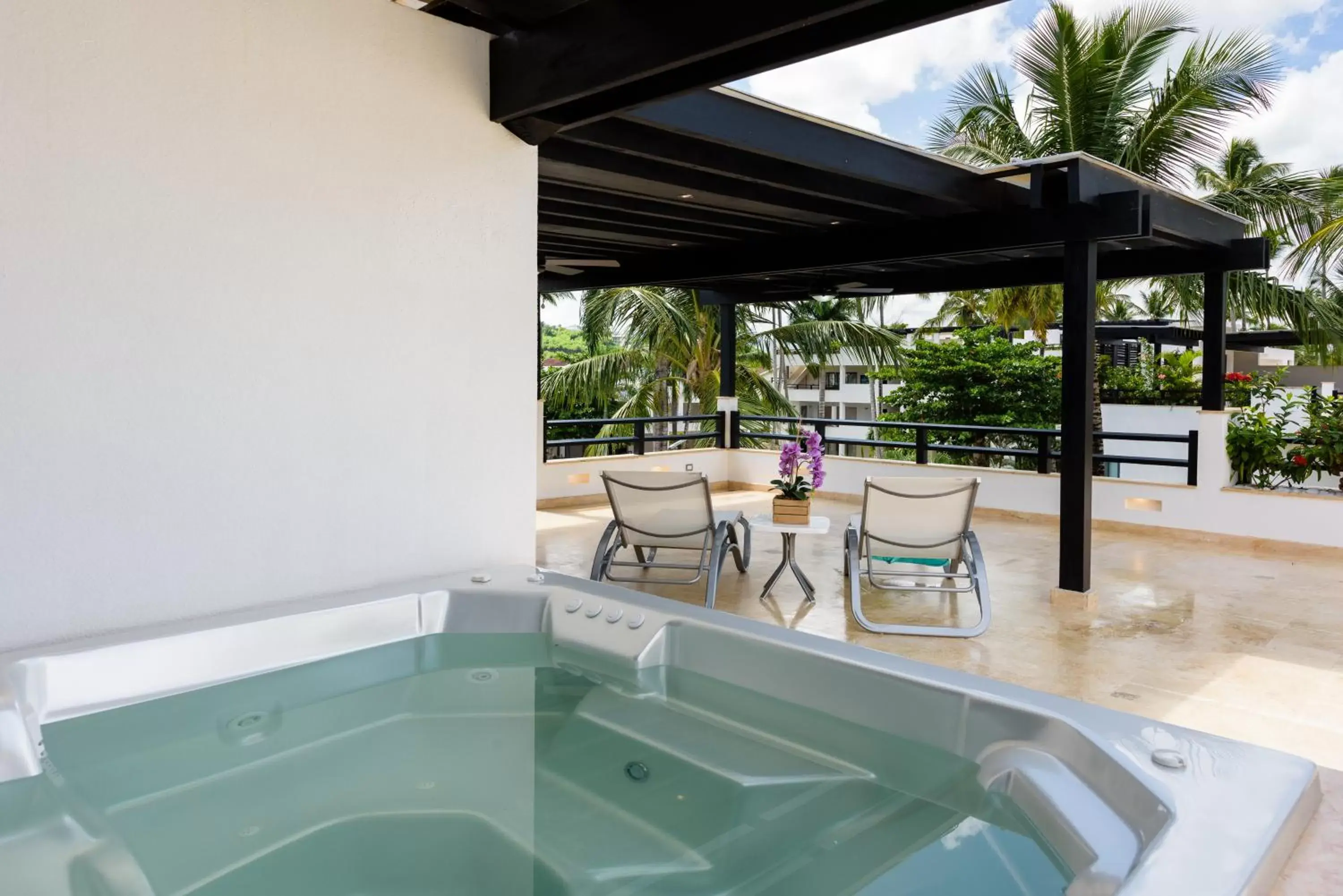 Balcony/Terrace in Aligio Apart-hotel & Spa - Las Terrenas