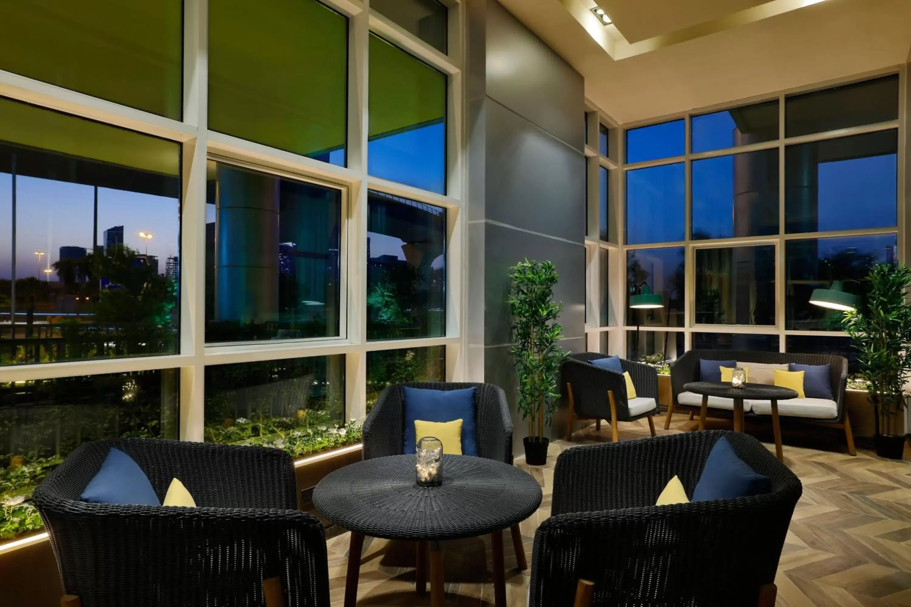 Lounge or bar in Courtyard by Marriott Riyadh Northern Ring Road