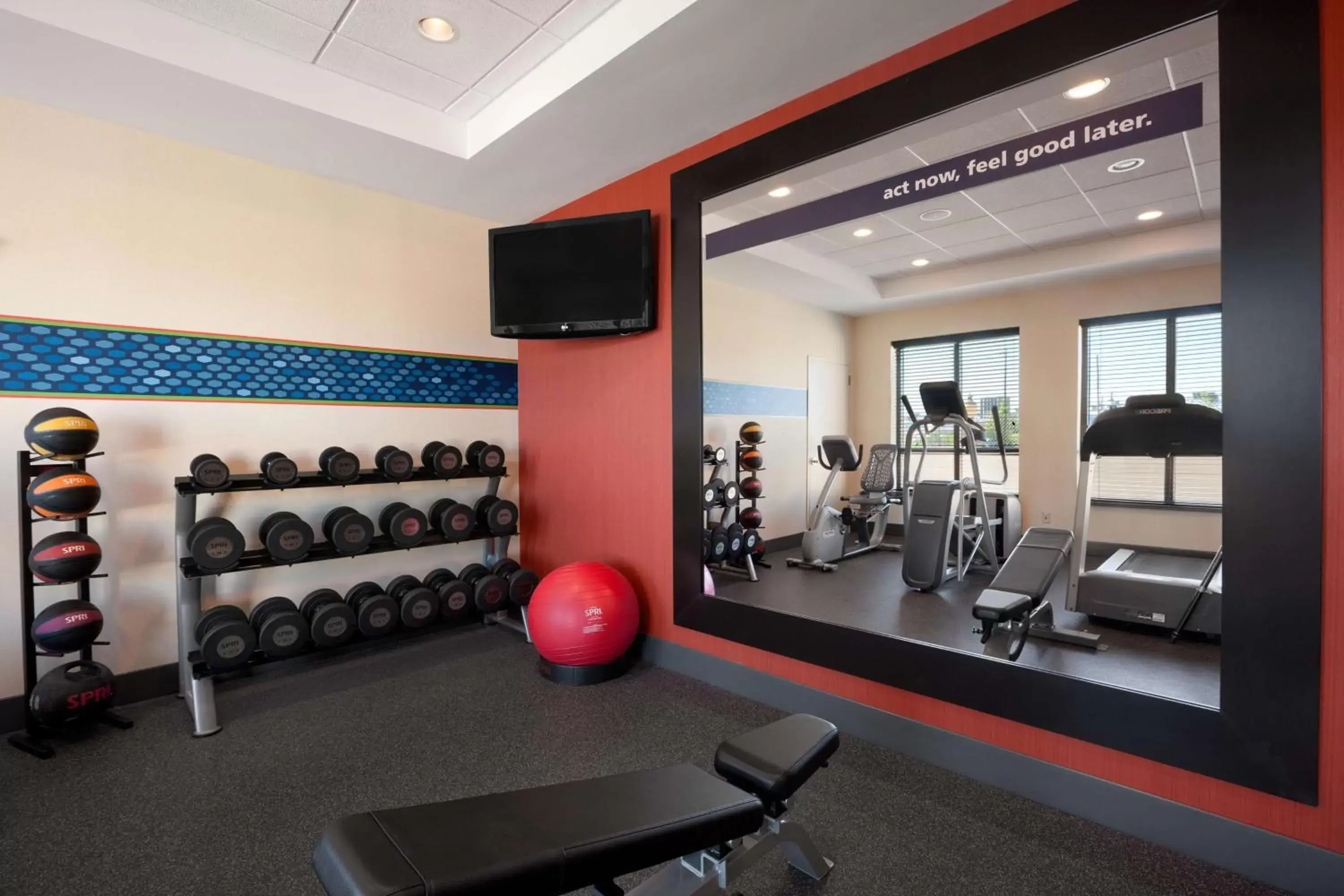 Fitness centre/facilities, Fitness Center/Facilities in Hampton Inn by Hilton Boston/Cambridge