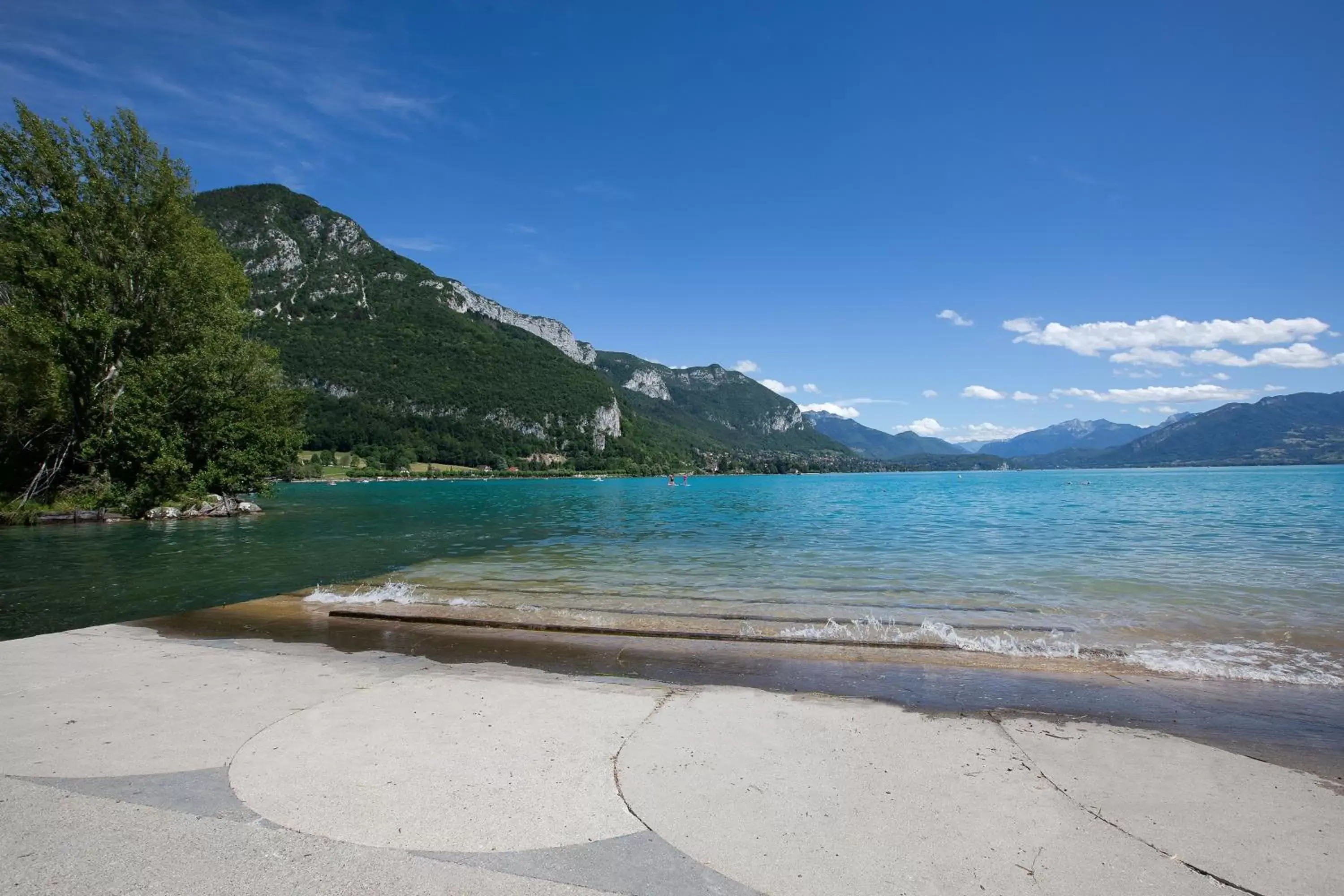 Location, Beach in Rivage Hôtel & Spa Annecy