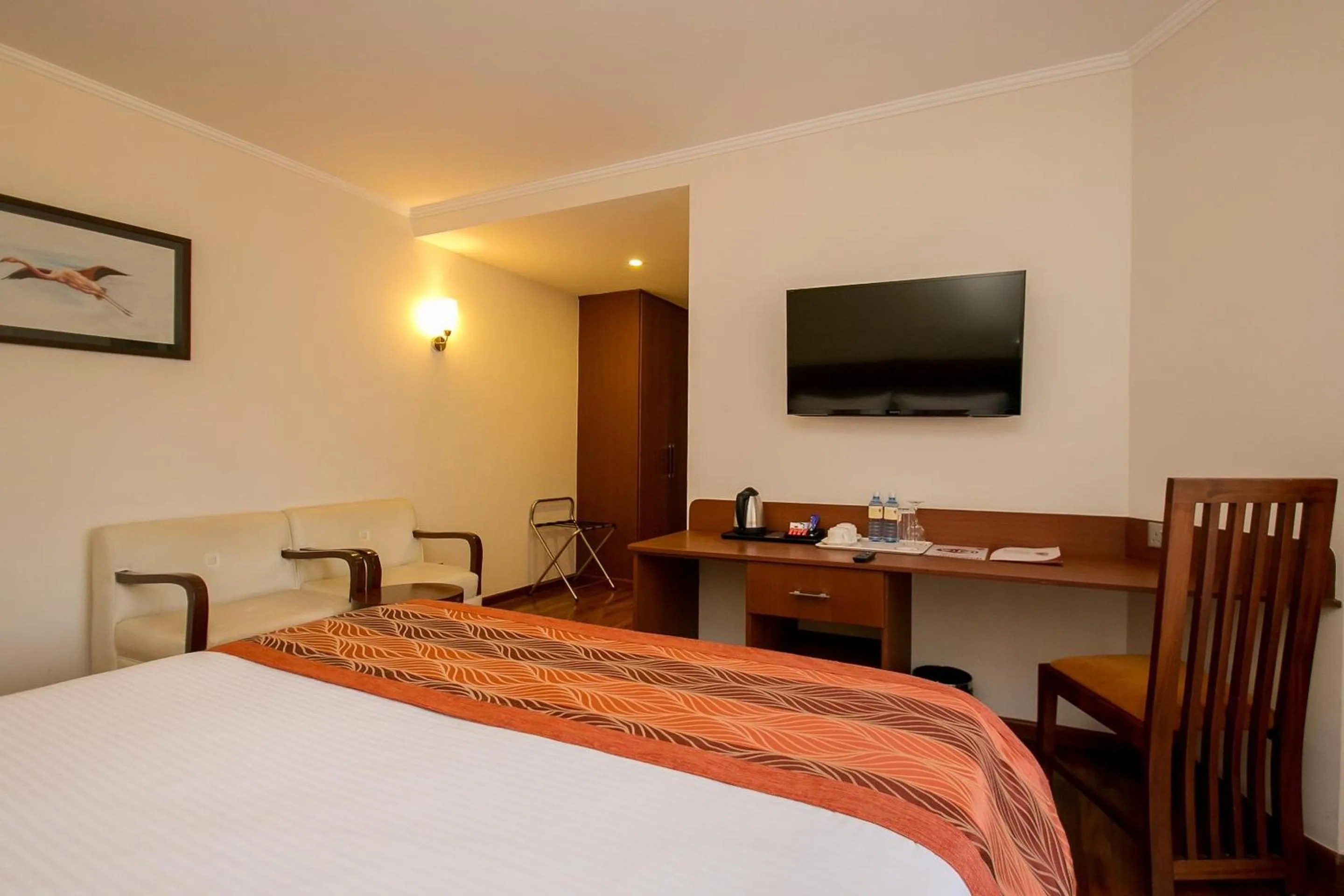 Photo of the whole room, Bed in Waridi Paradise Hotel and Suites