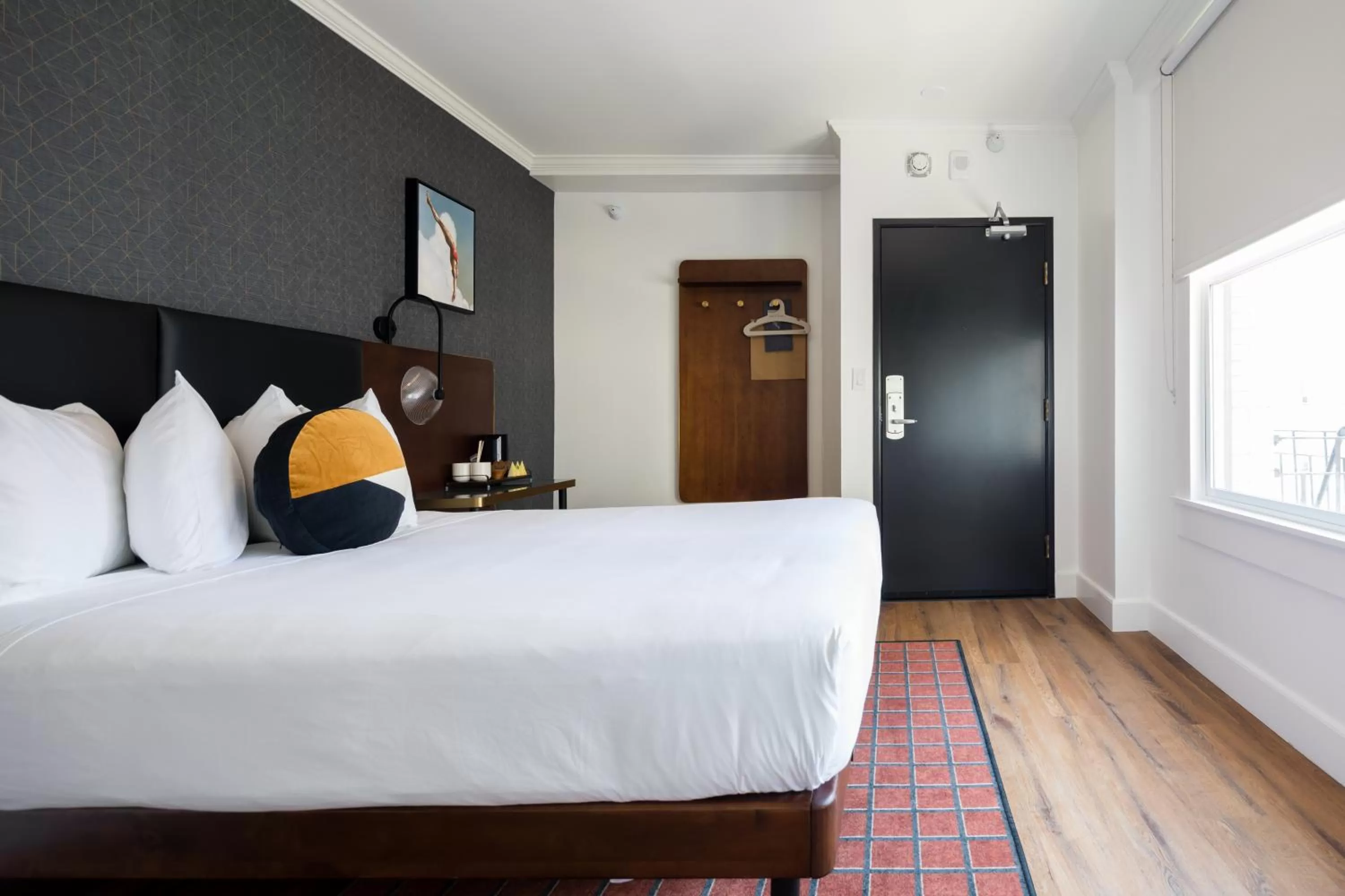 Bedroom, Bed in Hotel Stratford San Francisco - Handwritten Collection