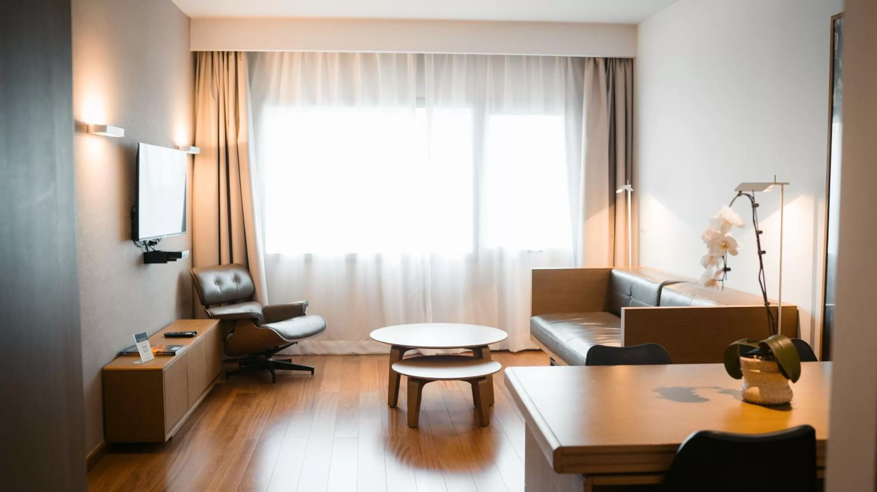 Bed in Dazzler by Wyndham Asuncion