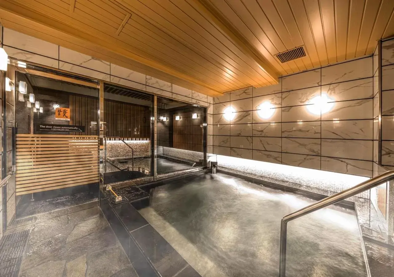Public Bath, Swimming Pool in APA Hotel & Resort Hakata Ekihigashi